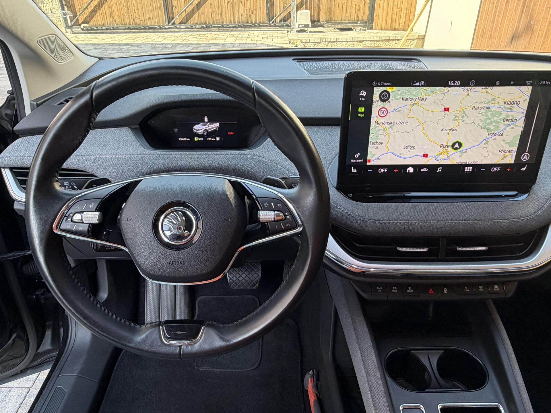 Škoda Enyaq, SOH 97% tazne, 11/2022 - fotka 6