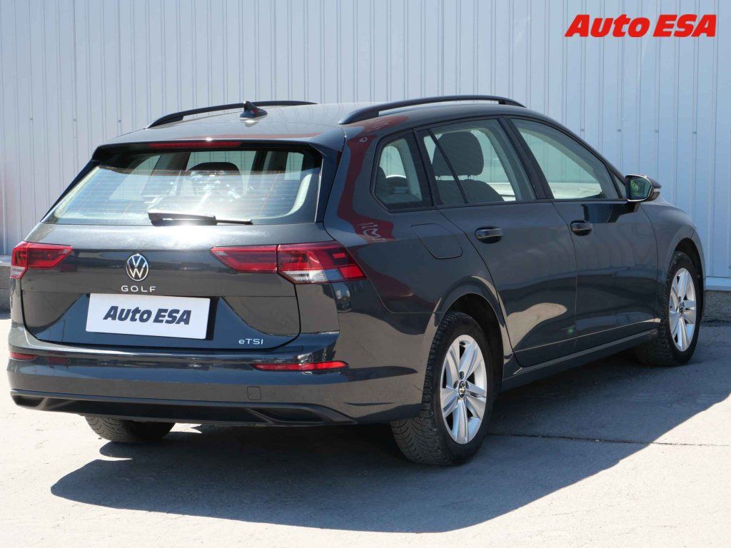 Volkswagen Golf, 1.0 eTSi,ČR,Life,AT,LED - fotka 4