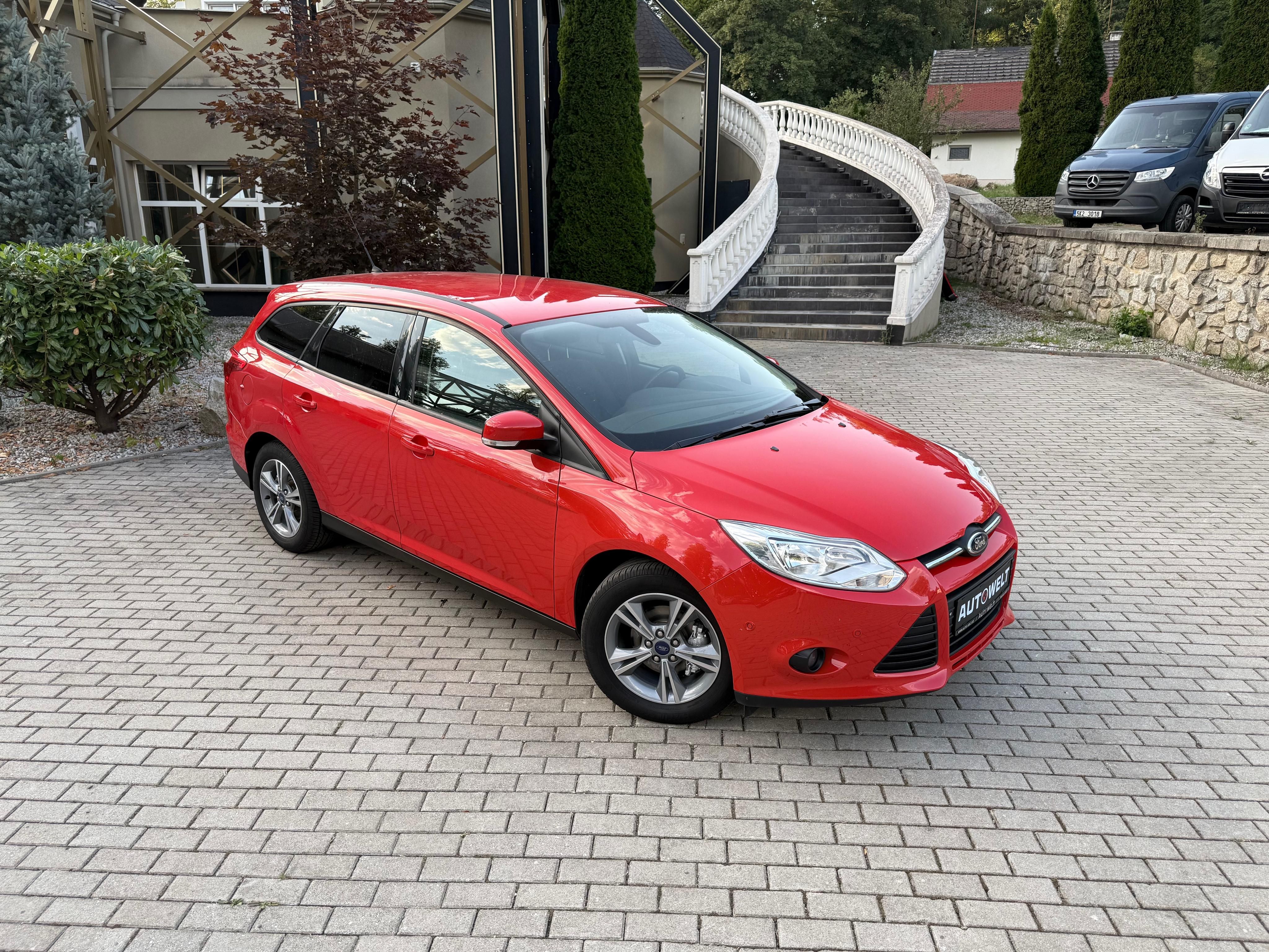 Ford Focus, 1.0i 92kW TOURNIER TREND SPORT - fotka 2