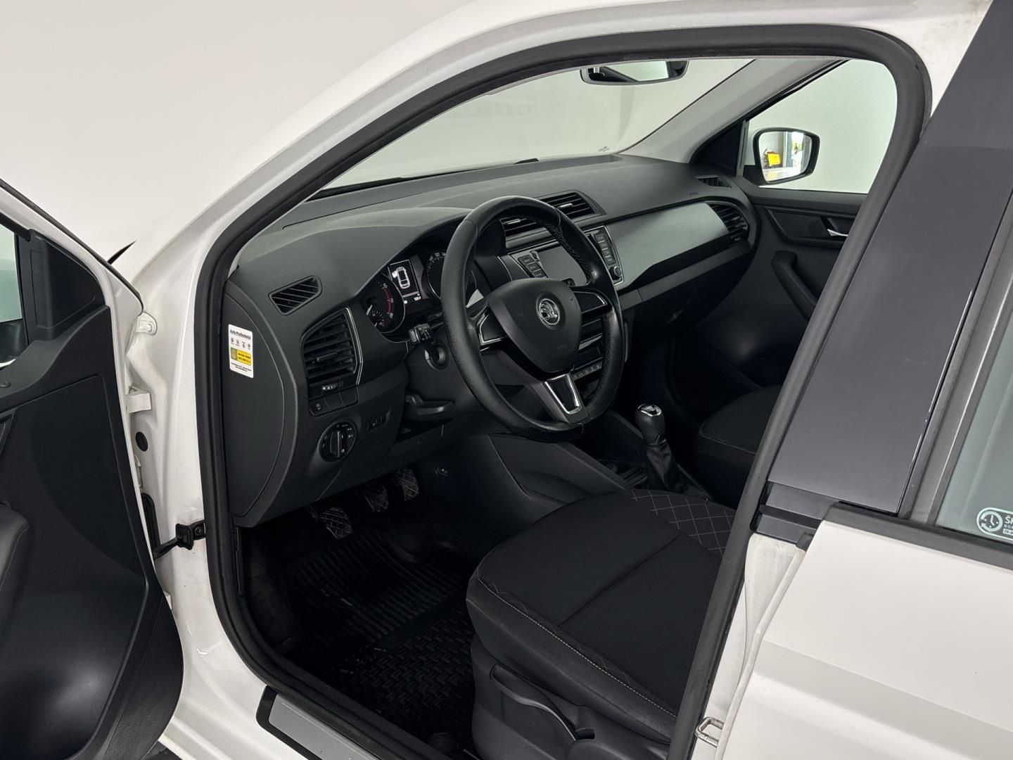 Škoda Fabia, 1.2 TSI / 66 kW Style - fotka 6