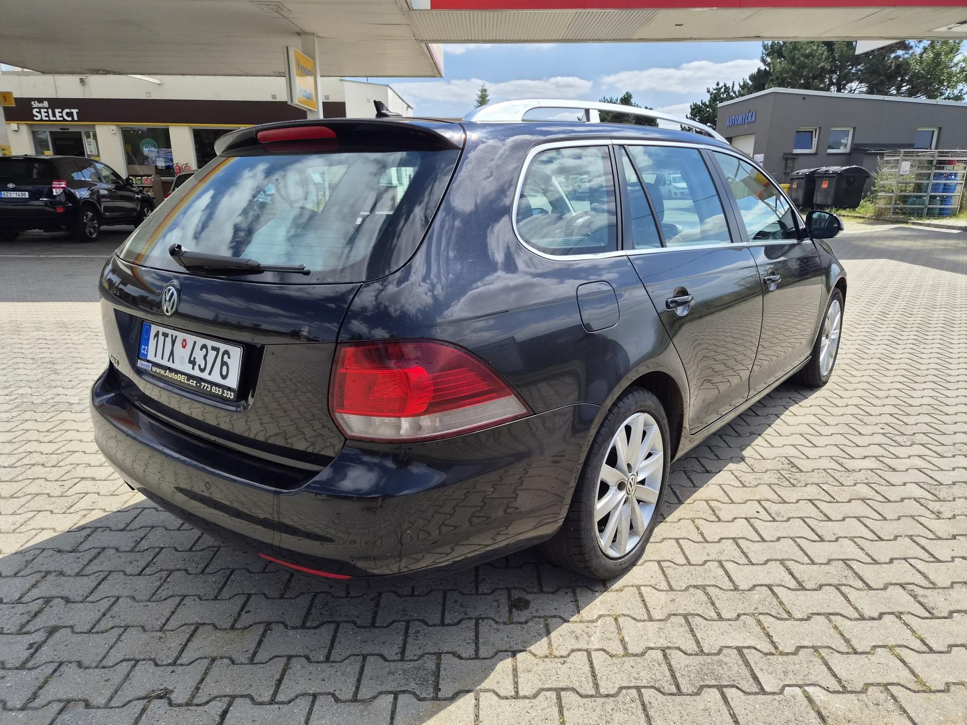 Volkswagen Golf, 2,0 TDI HIGHL - fotka 4