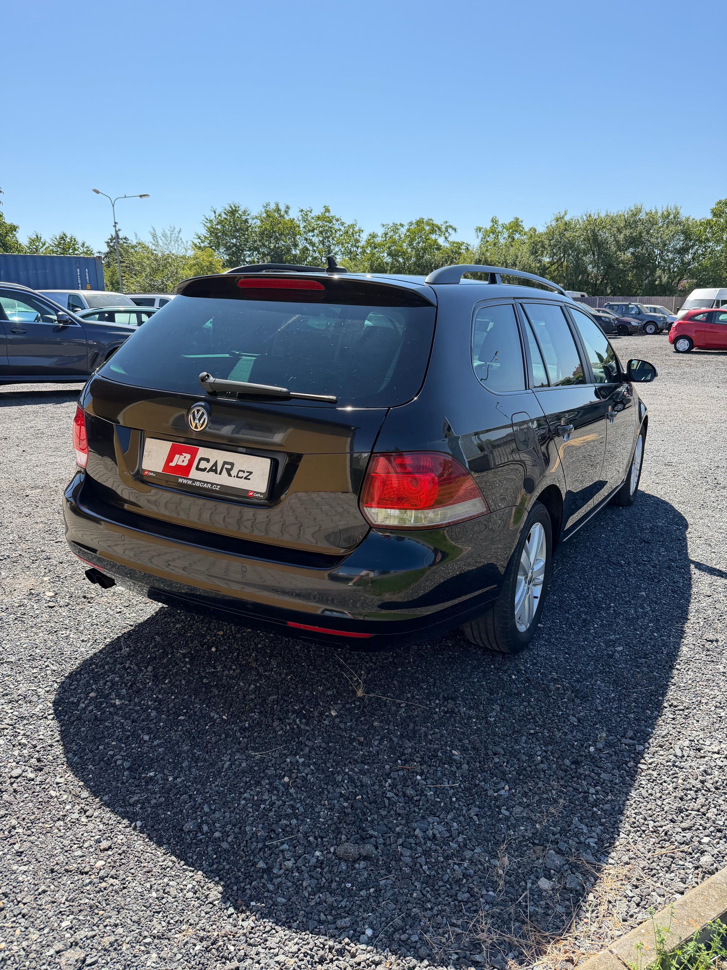 Volkswagen Golf, 1.4 TSI MATCH VÝHŘEV NAVI - fotka 4
