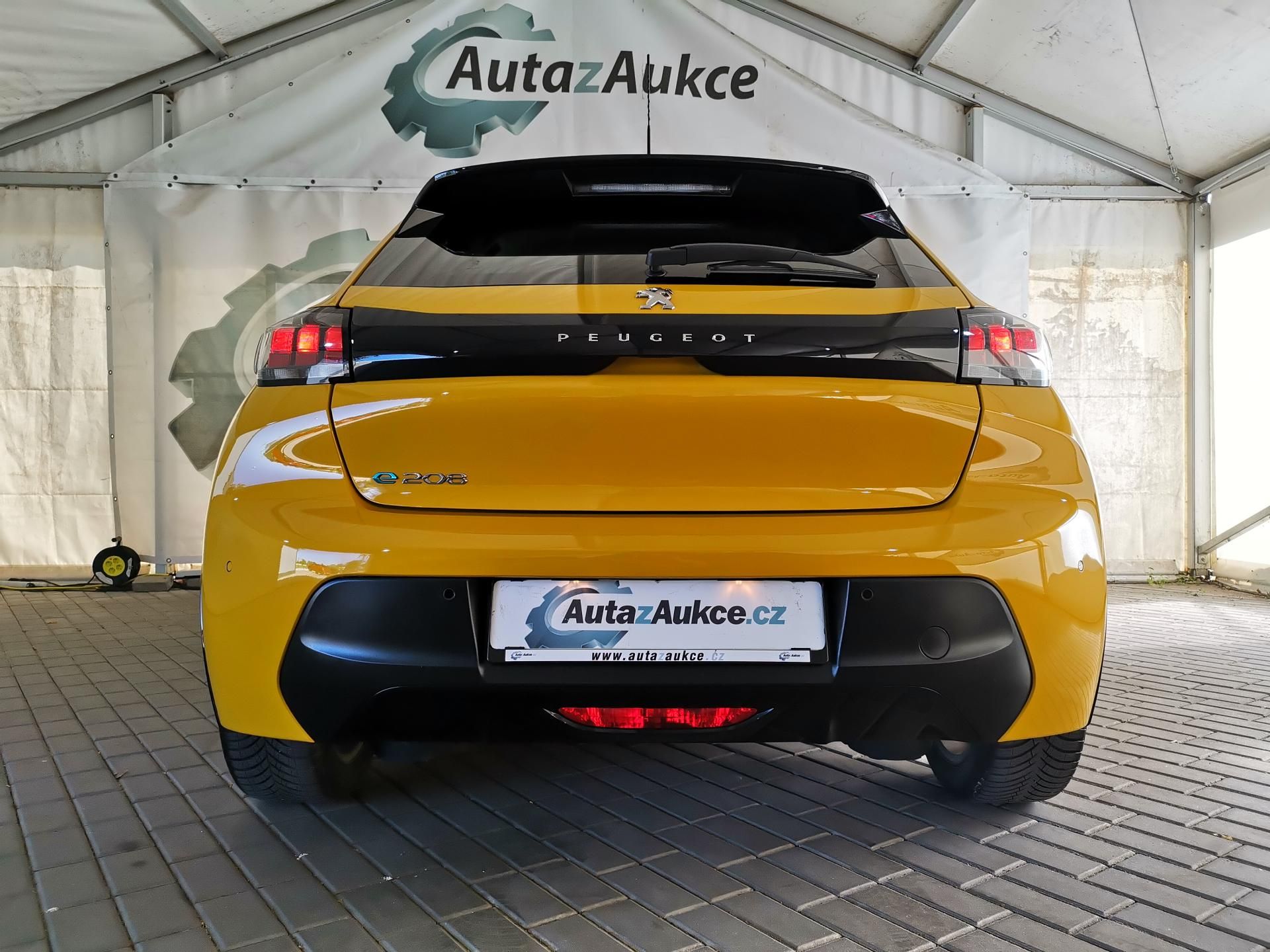 Peugeot 208, e LED APPCAR TOVARNÍ ZÁRUKA - fotka 6