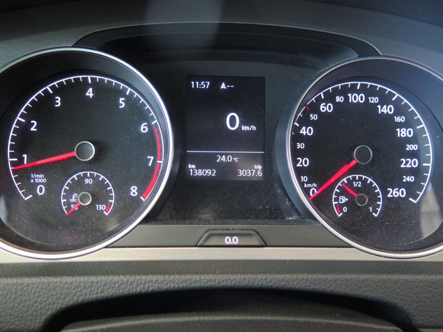 Volkswagen Golf, 1.4TSI,klima,navi,senzory,tažn - fotka 6