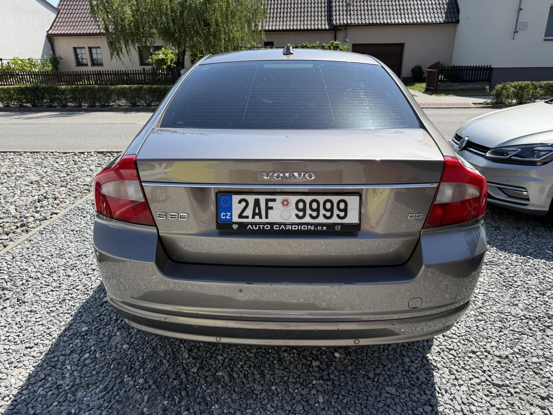 Volvo S80, 2.4 D5 136 KW ALU. - fotka 4