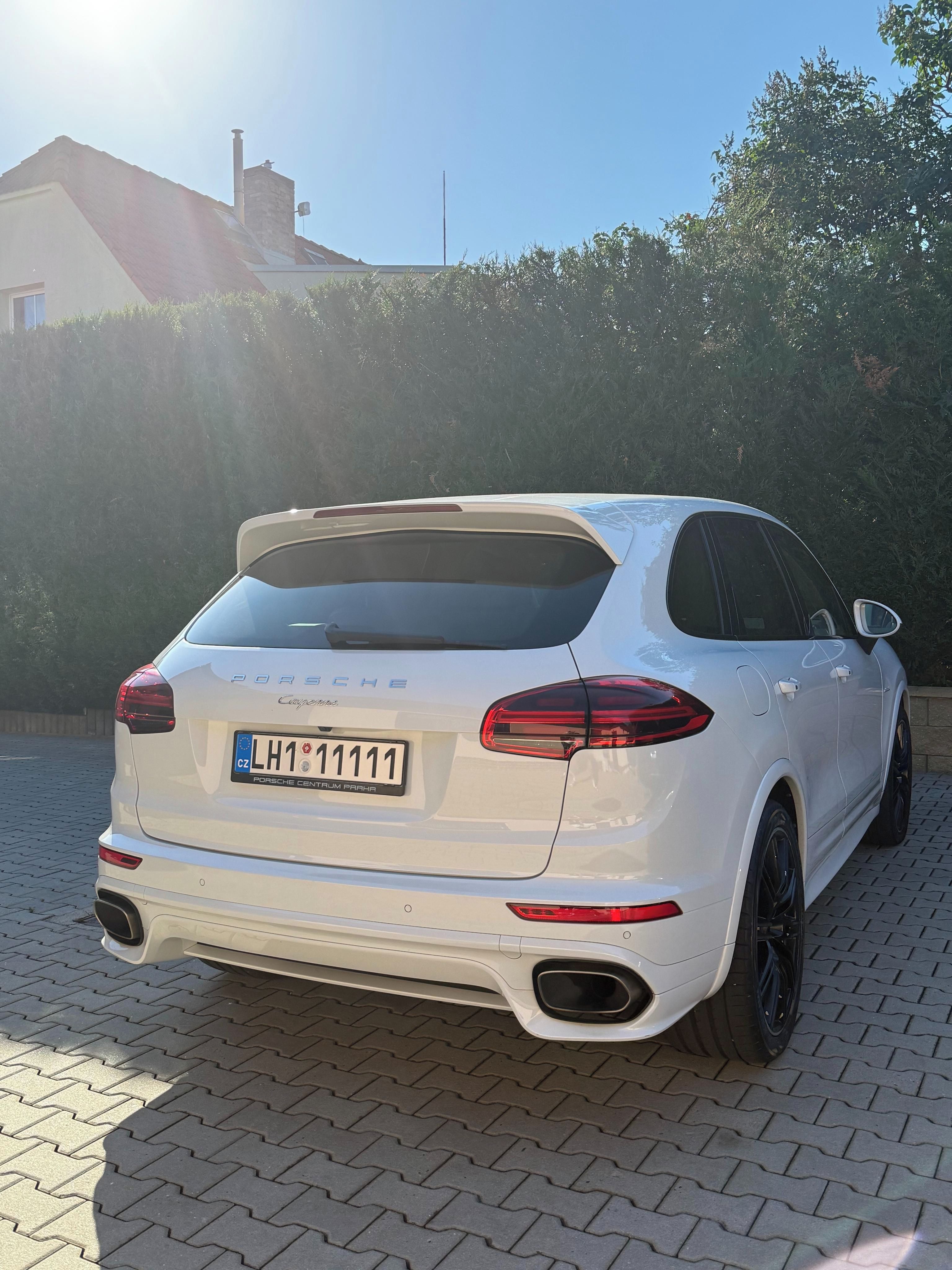 Porsche Cayenne, Porsche Cayenne 2017 white - fotka 4