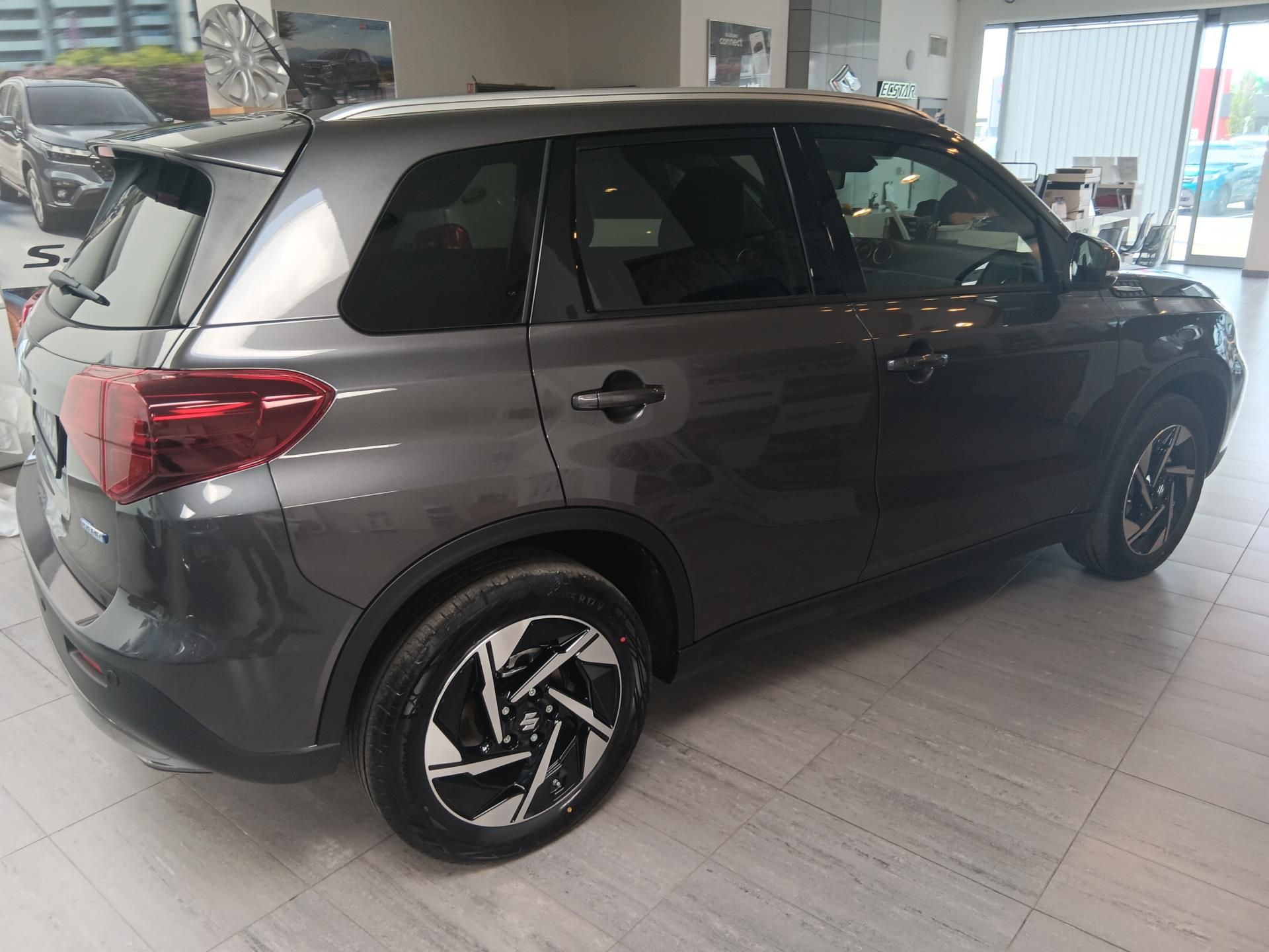 Suzuki Vitara, ELEGANCE 1,4 HYBRID M/T 4x4 - fotka 4