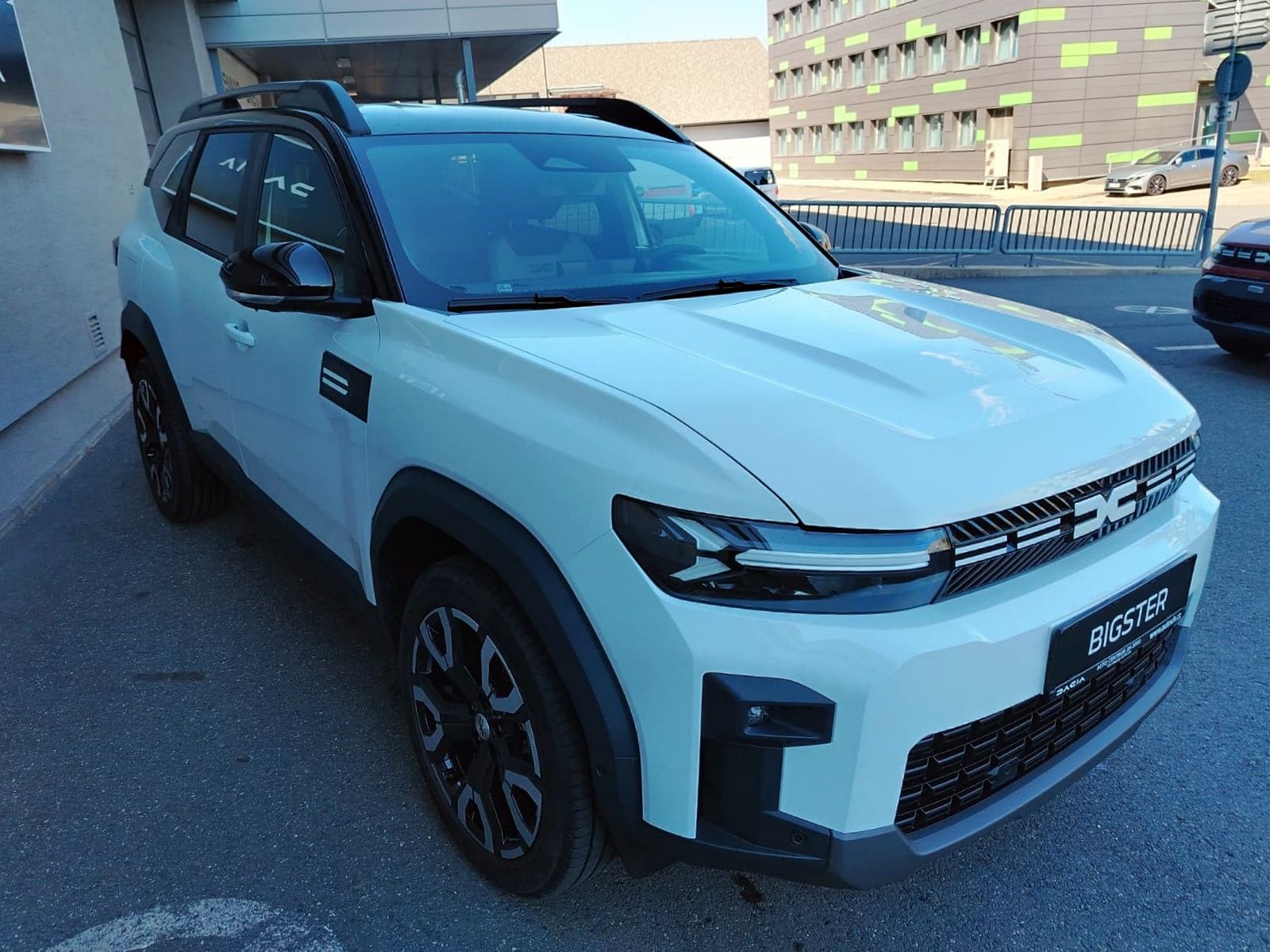 Dacia Bigster, Journey Hybrid 155 (automat) - fotka 4