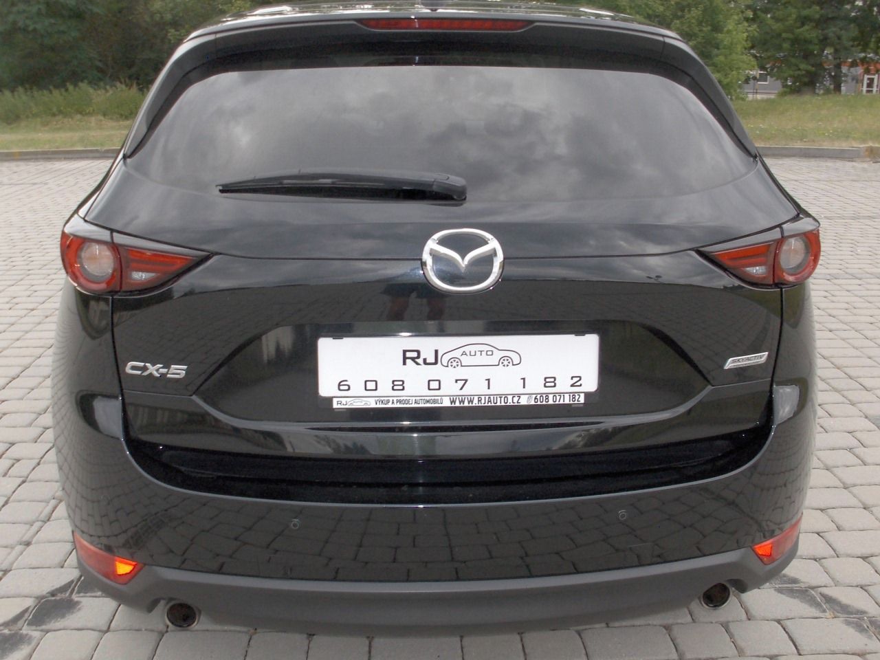Mazda CX-5, 2.0 EXCLUSIVE Skyactiv-G 121kW - fotka 4