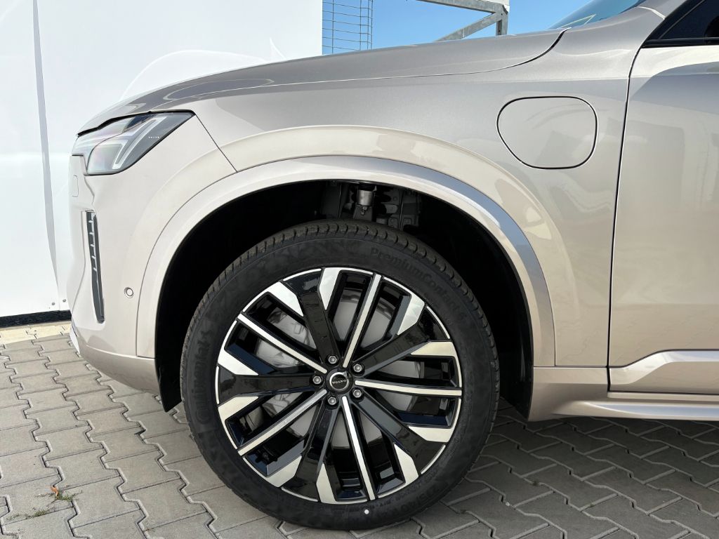 Volvo XC90, Plus Dark T8 299kW - fotka 6