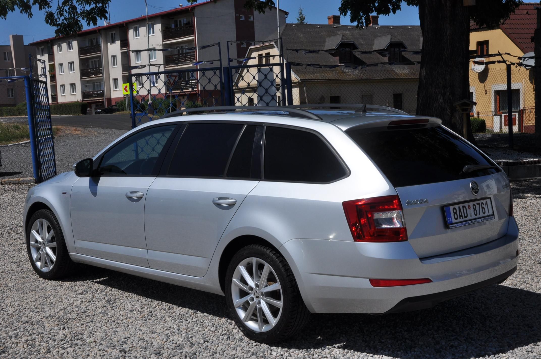 Škoda Octavia, III 2.0TDi 110kW KOMBI Automat - fotka 4