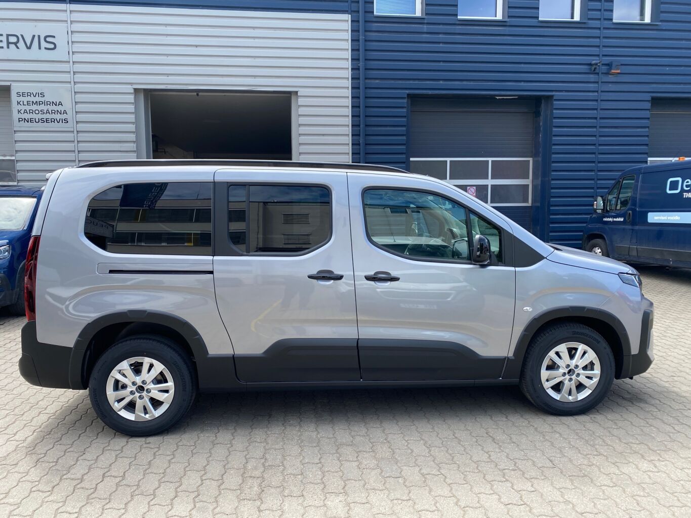 Peugeot Rifter, LONG ALLURE BlueHDi 130 MAN6 - - fotka 3