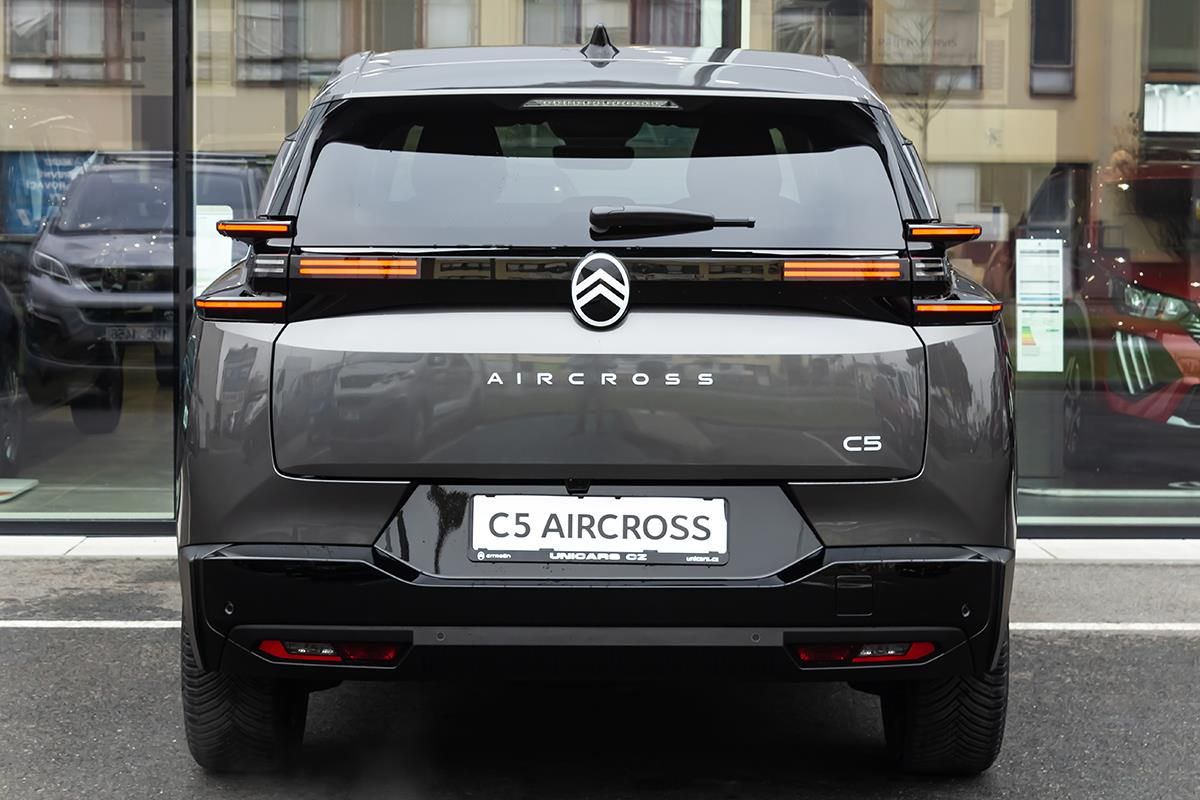 Citroën C5 Aircross, 1,2 PLUS Hybrid 145k Automat - fotka 5