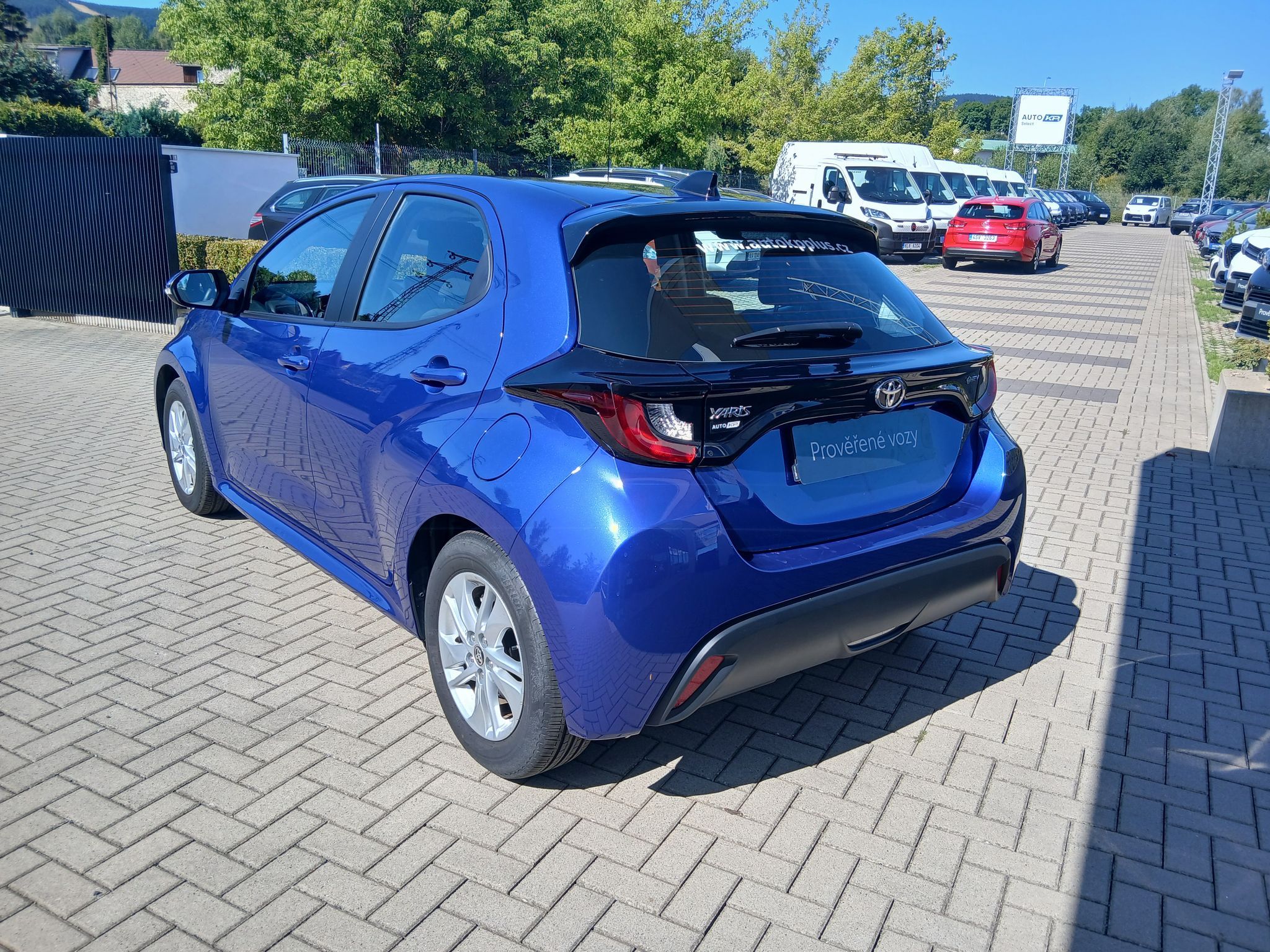 Toyota Yaris, 1.5 Hybrid e-CVT Comfort - fotka 3