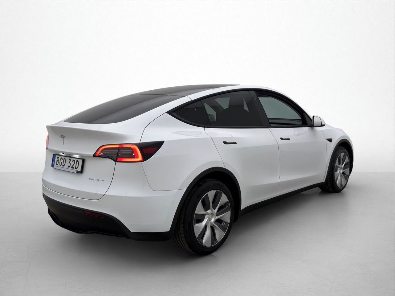 Tesla Model Y, Long Range AWD - fotka 5