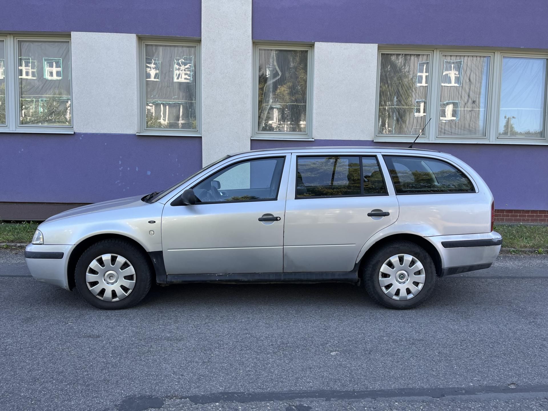 Škoda Octavia, 1,9 TDI Combi Classic - fotka 2