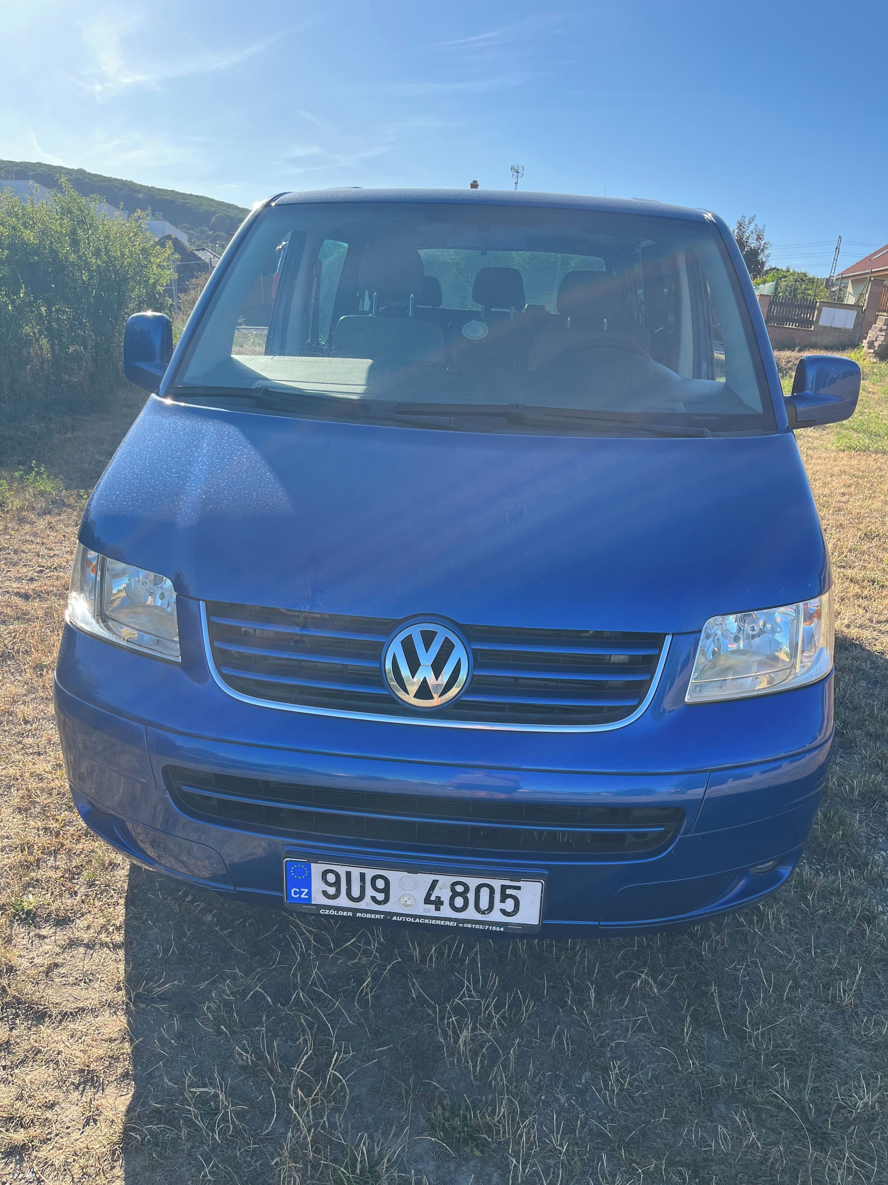 Volkswagen Caravelle, VW T5 8míst, 4x4, tažné2,5t - fotka 3