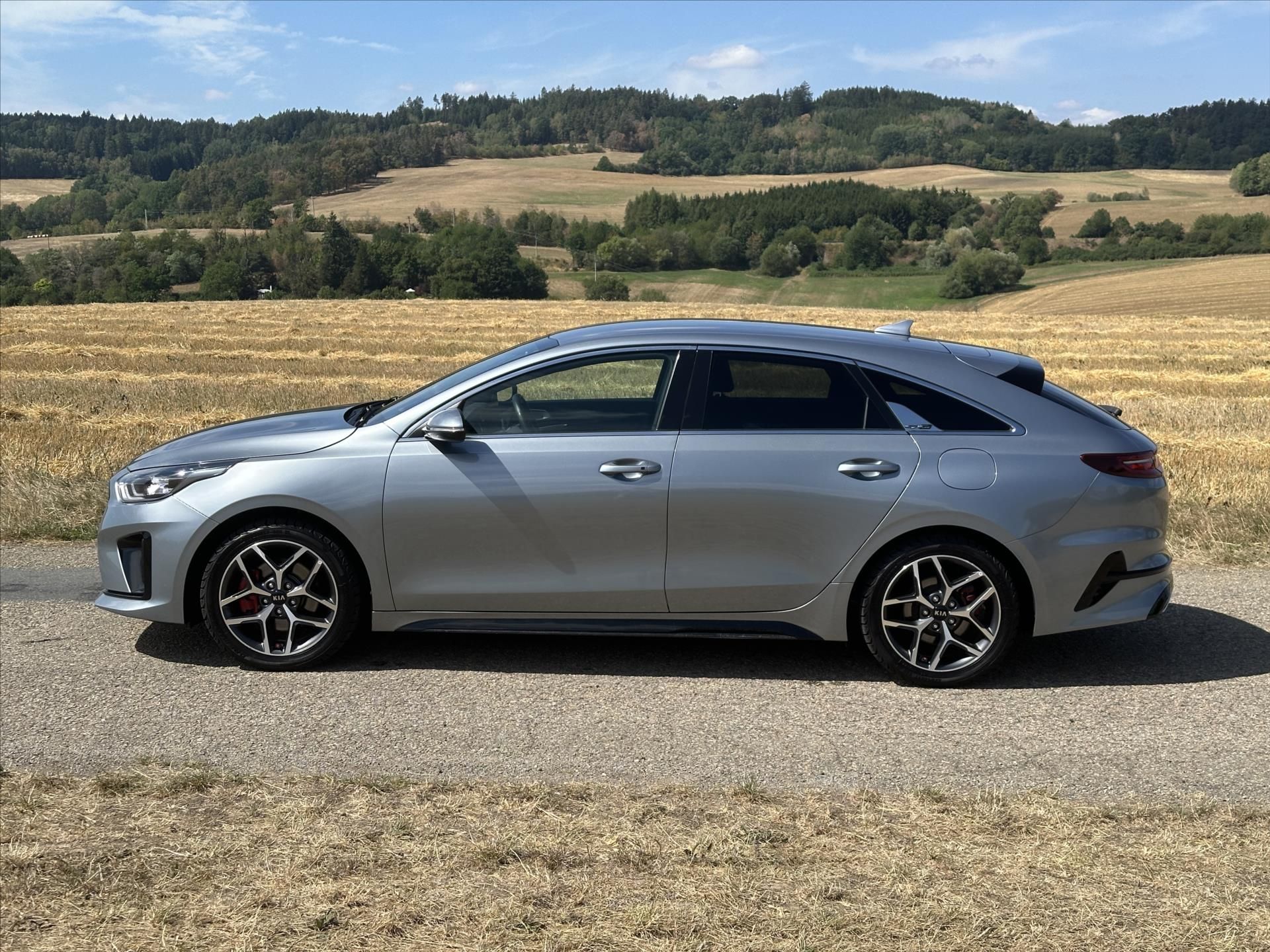 Kia ProCeed, 1,4 T-GDI 103kW GT-Line CZ - fotka 4