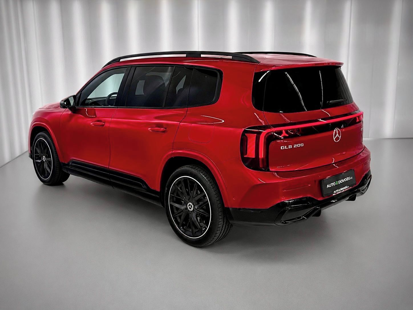 Mercedes-Benz GLB, 8G-eDCT 4MATIC AMG, PANORAMA, - fotka 4