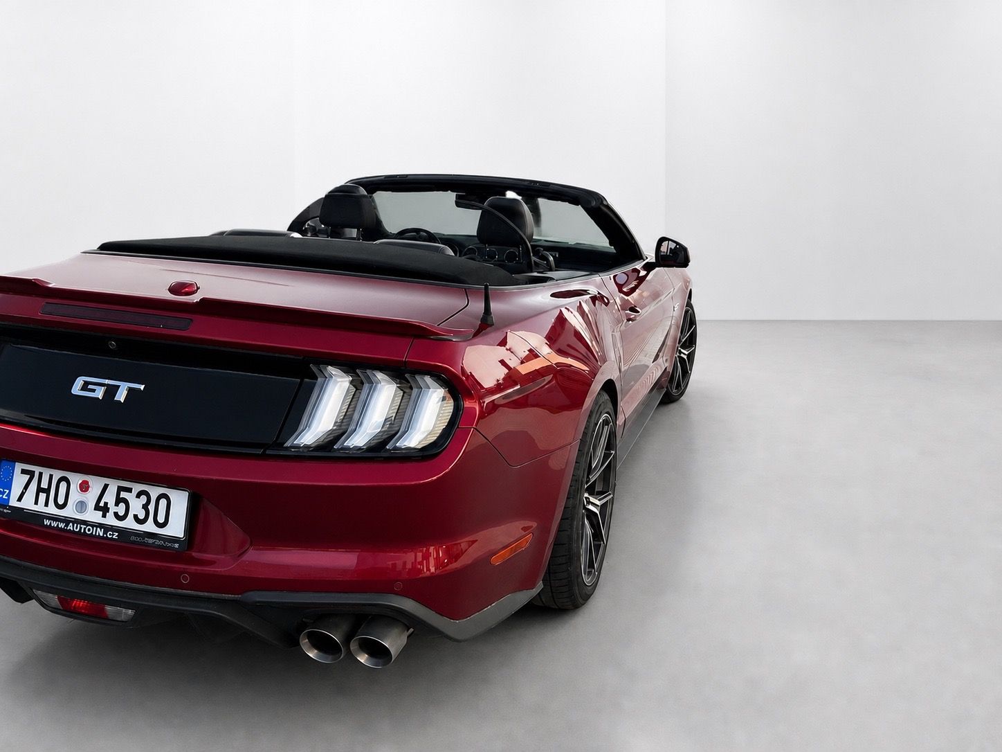 Ford Mustang - fotka 4