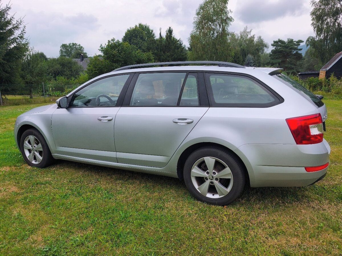 Škoda Octavia, 3 combi 2.0TDi 110kW - Webasto - fotka 2