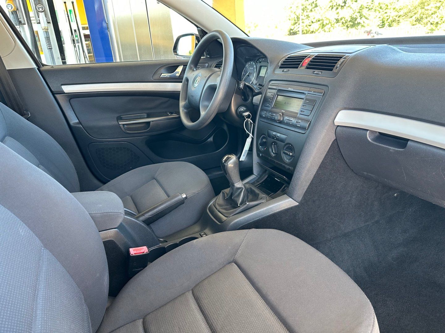 Škoda Octavia, 1.9TDi PĚKNÁ BEZ KOROZE - fotka 6