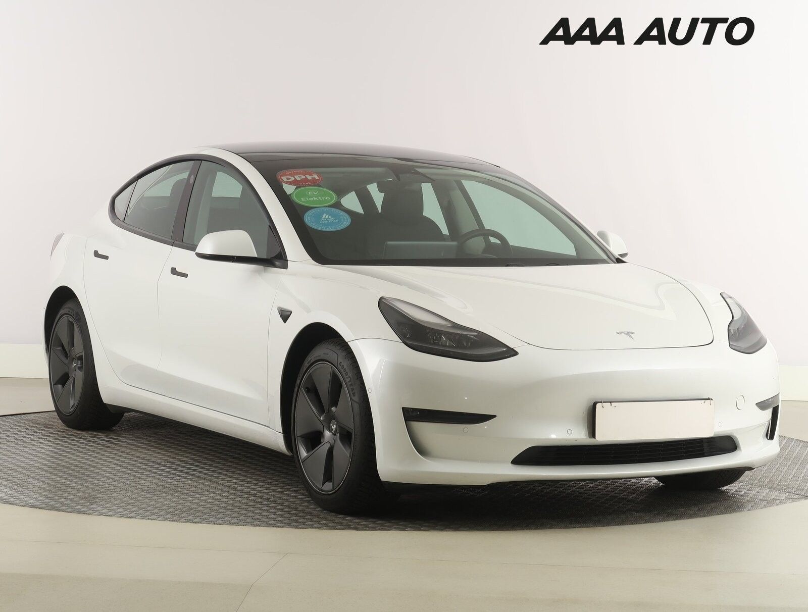 Tesla Model 3, Long Range 4WD 79kWh, SoH 81%