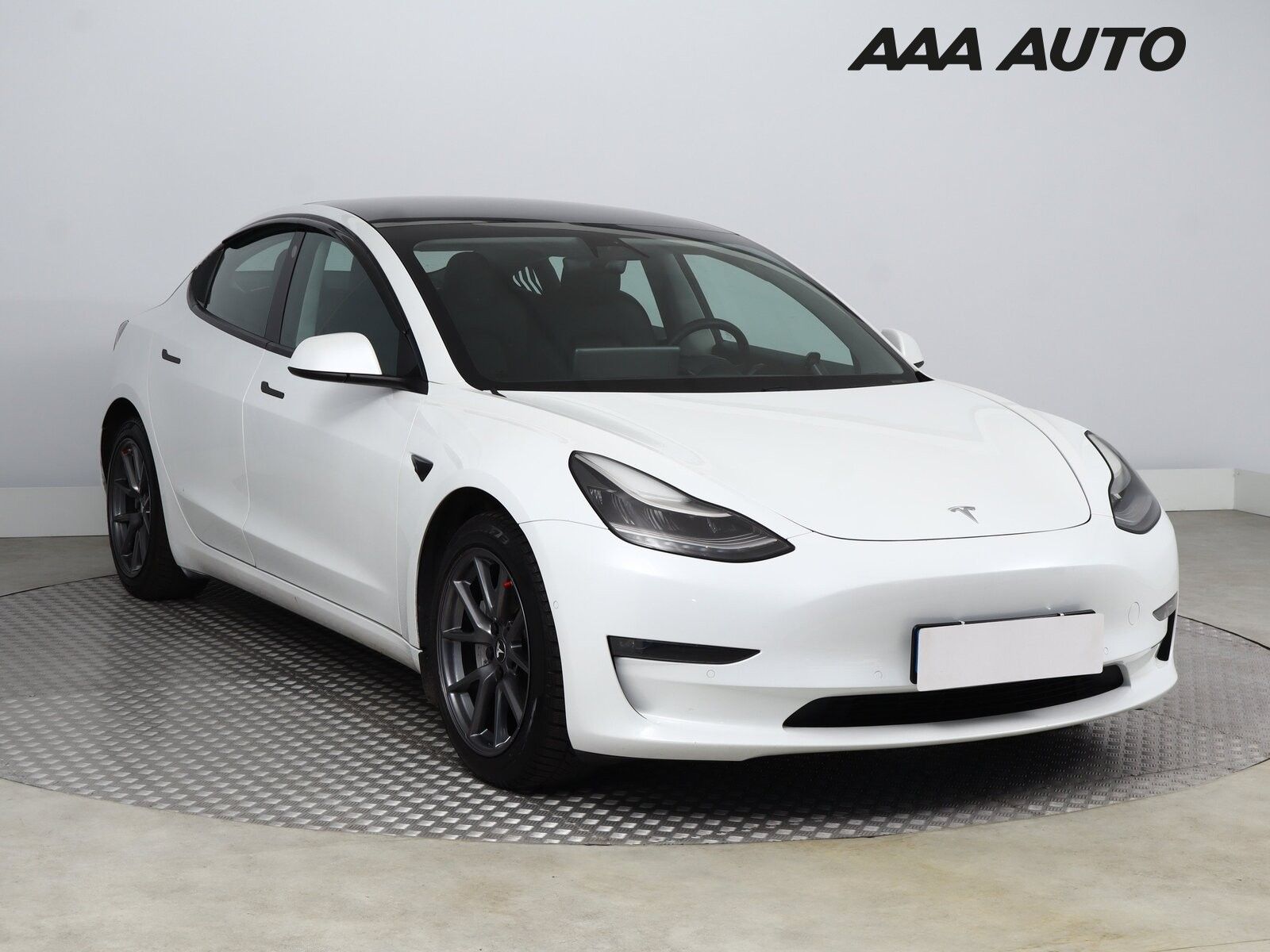 Tesla Model 3, Long Range 4WD 74kWh, SoH 90%