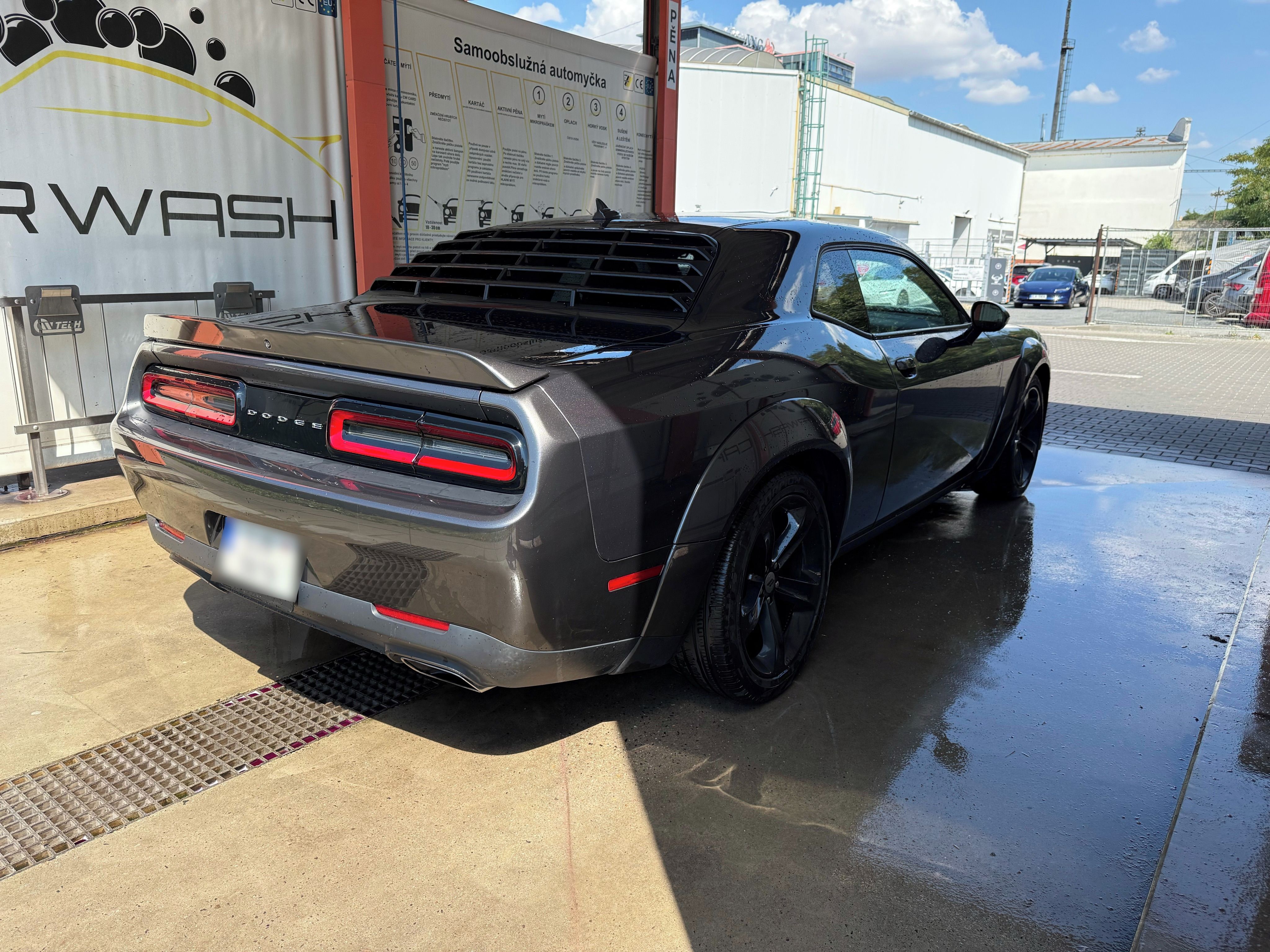 Dodge Challenger, 5.7L, V8, Widebody, Kůže - fotka 6
