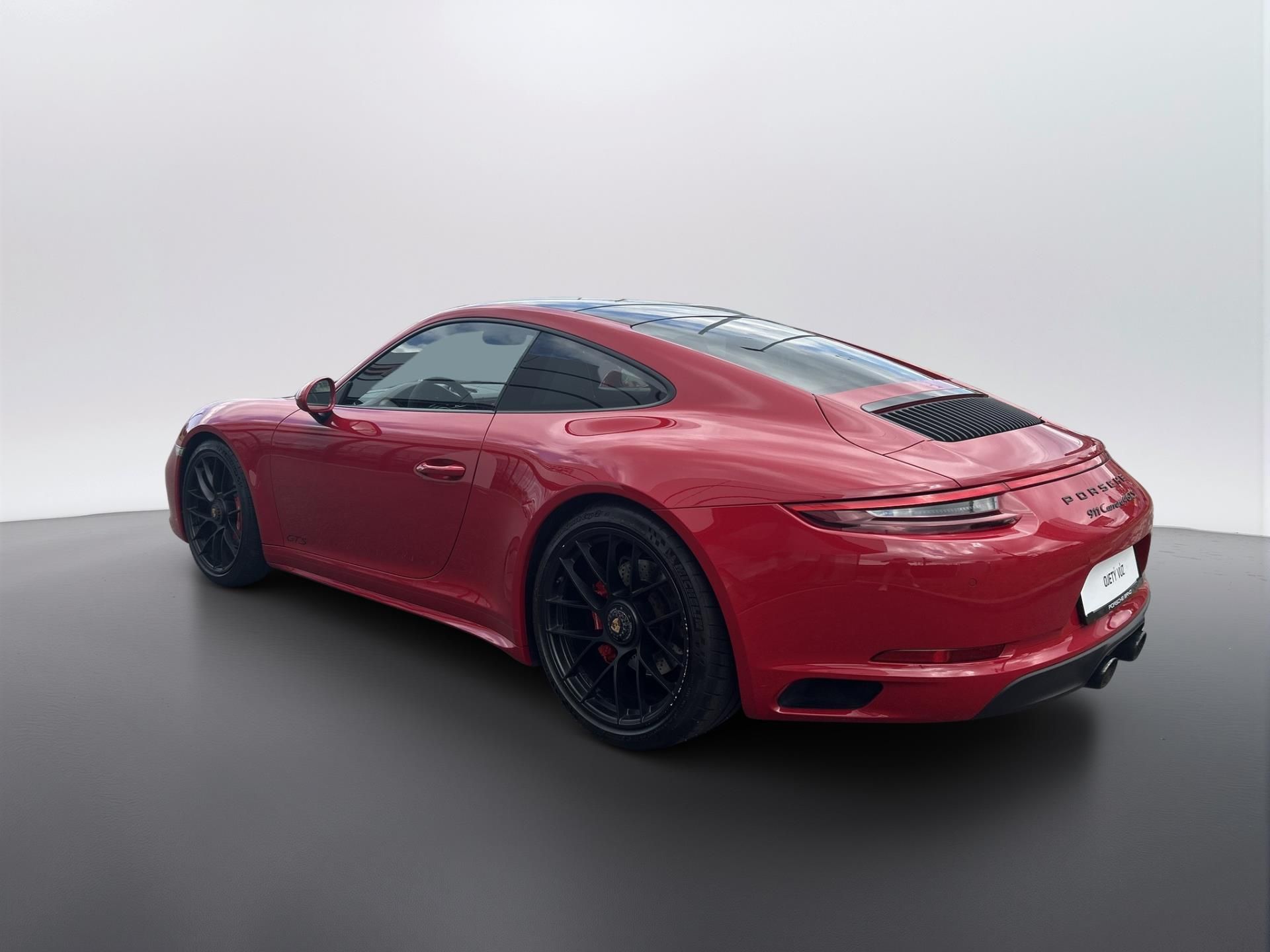 Porsche 911, Carrera 4 GTS Coupe - fotka 3