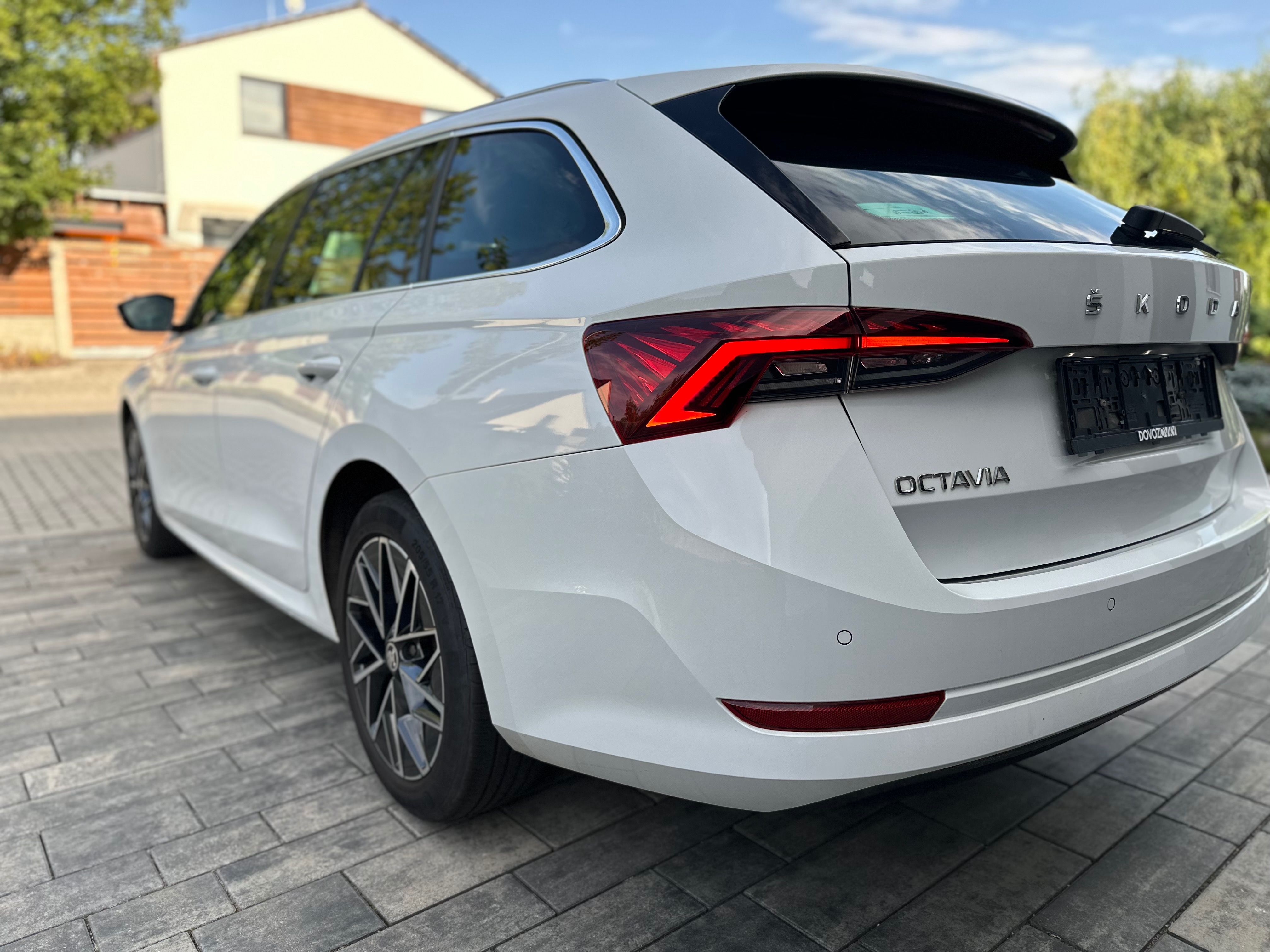 Škoda Octavia, FullLED Virtual Head-up - fotka 4