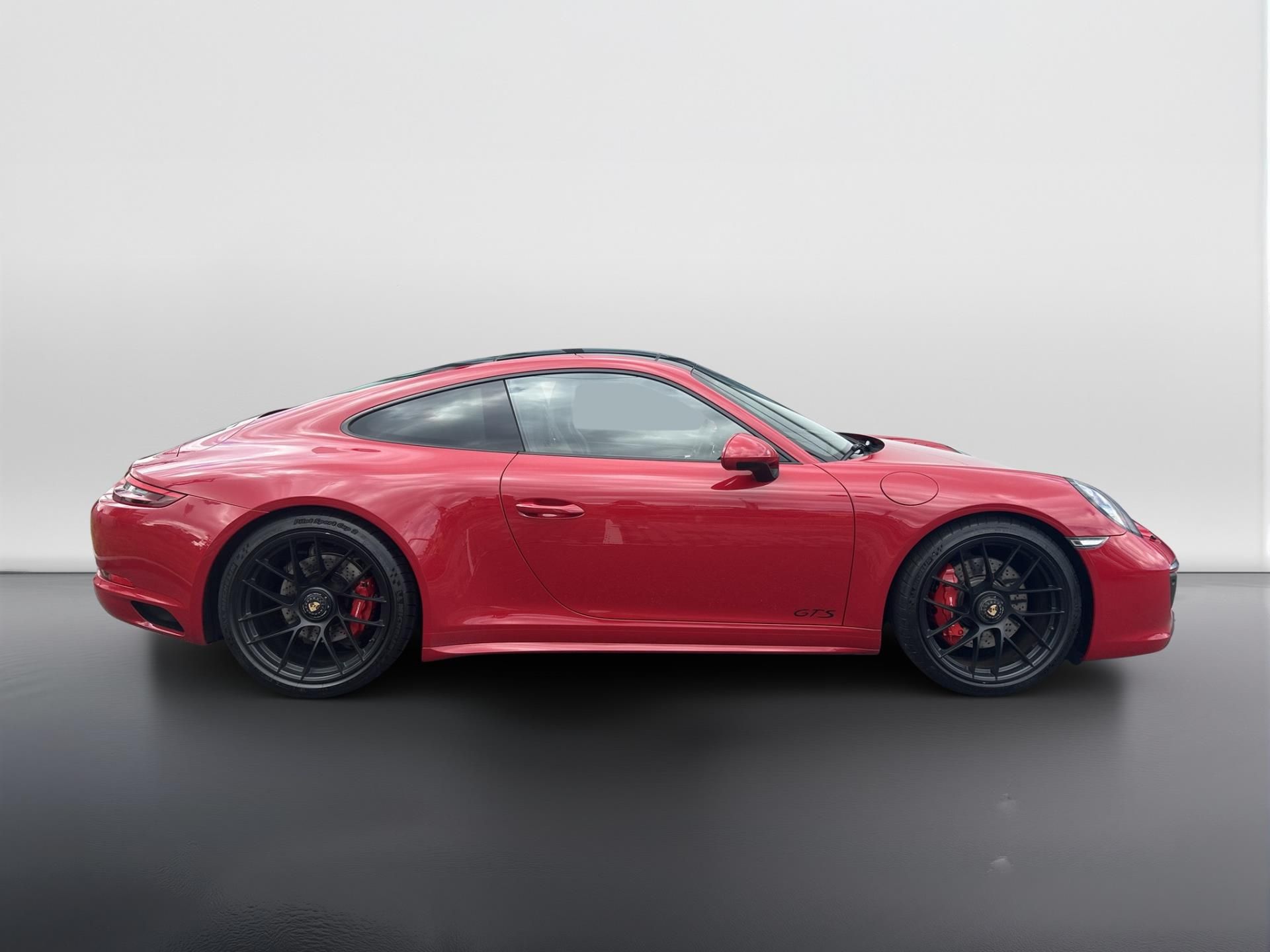 Porsche 911, Carrera 4 GTS Coupe - fotka 6