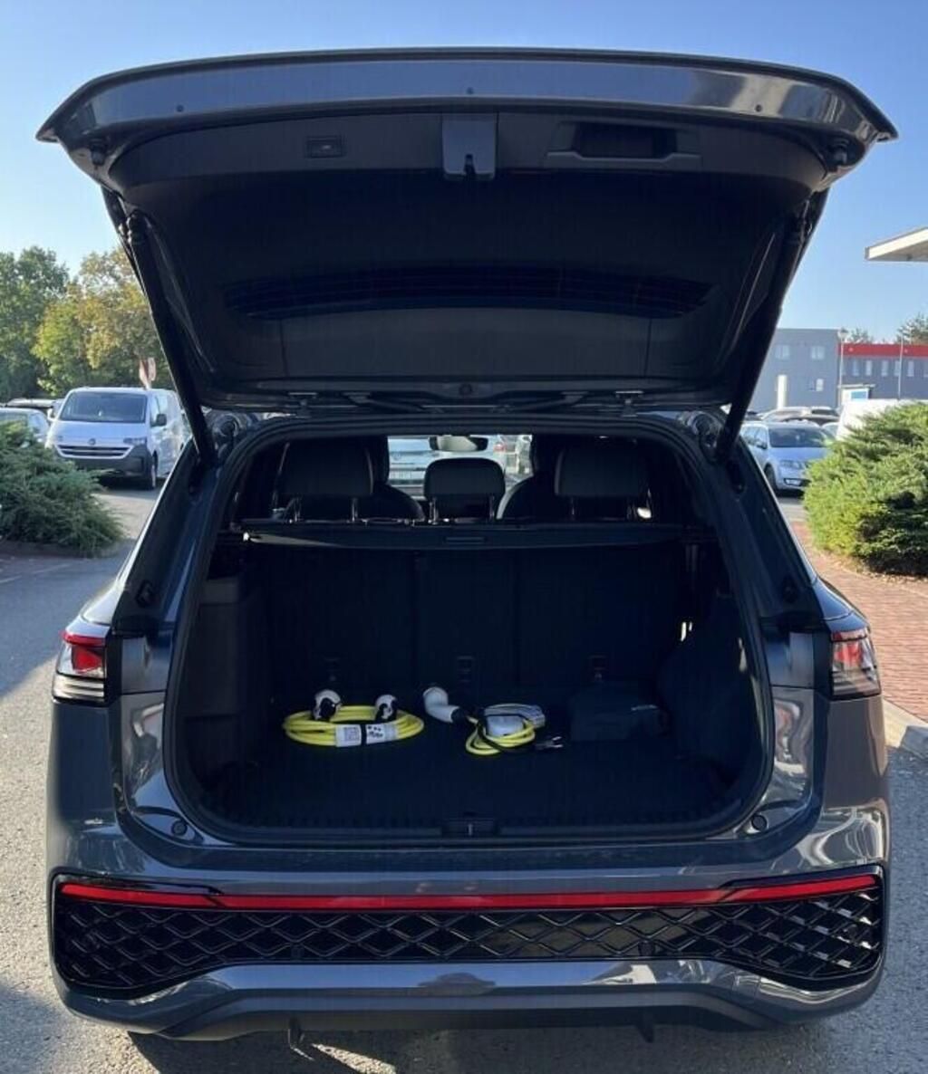 Volkswagen Tayron, R-Line 1,5 TSI eHybrid 150 kW - fotka 6