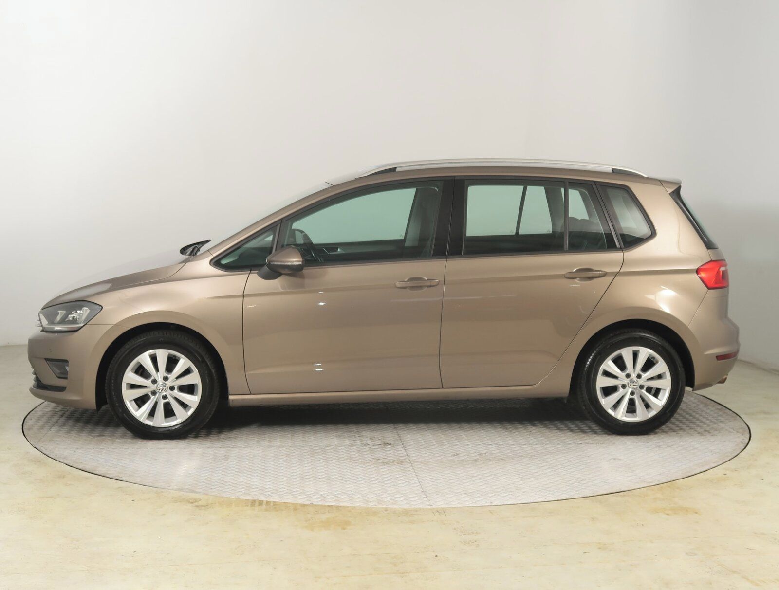 Volkswagen Golf Sportsvan, 1.2 TSI, Automat, ČR,1.maj - fotka 3