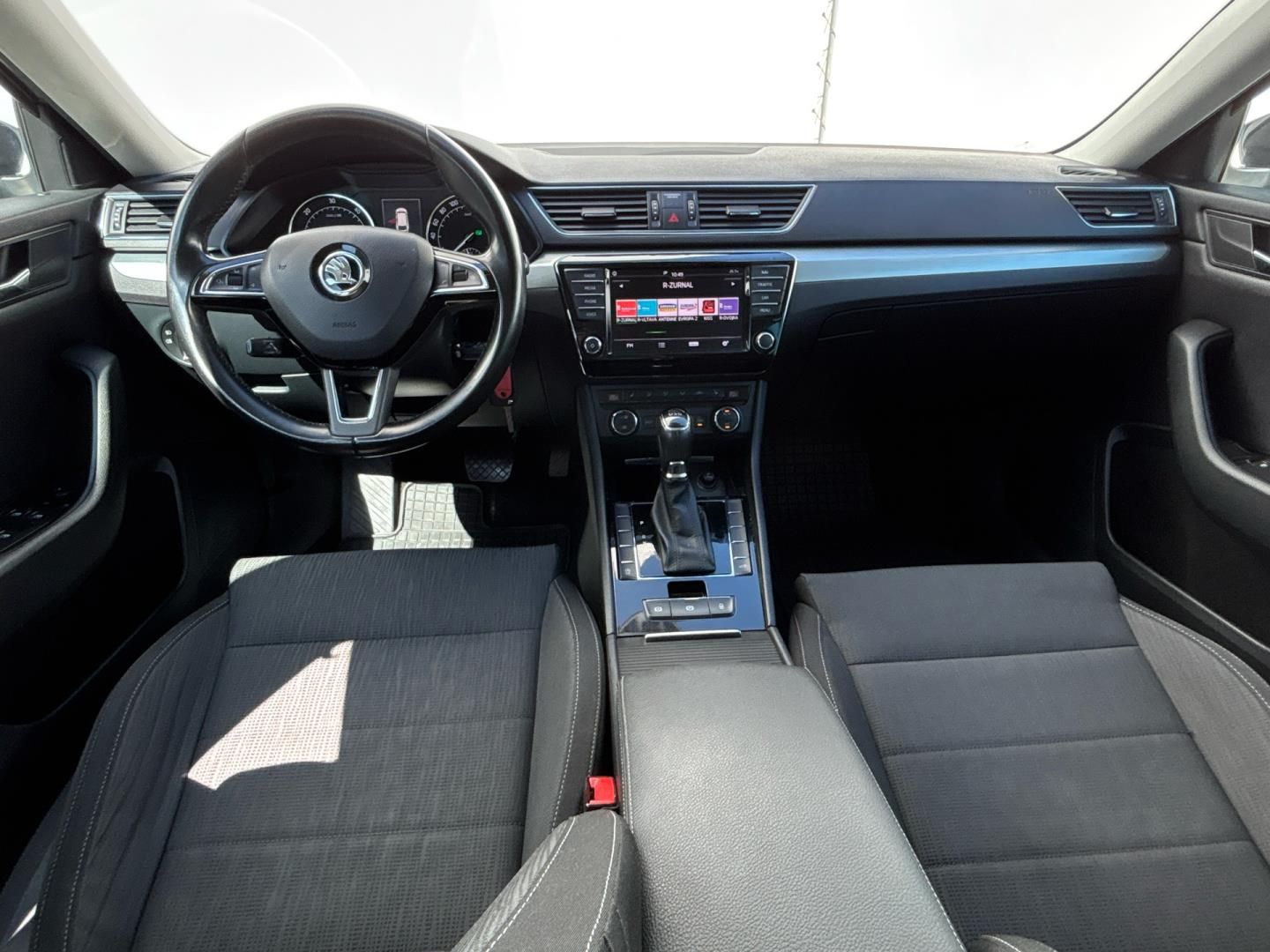 Škoda Superb, 2.0 TDI / 110 kW AMBITION DSG - fotka 5