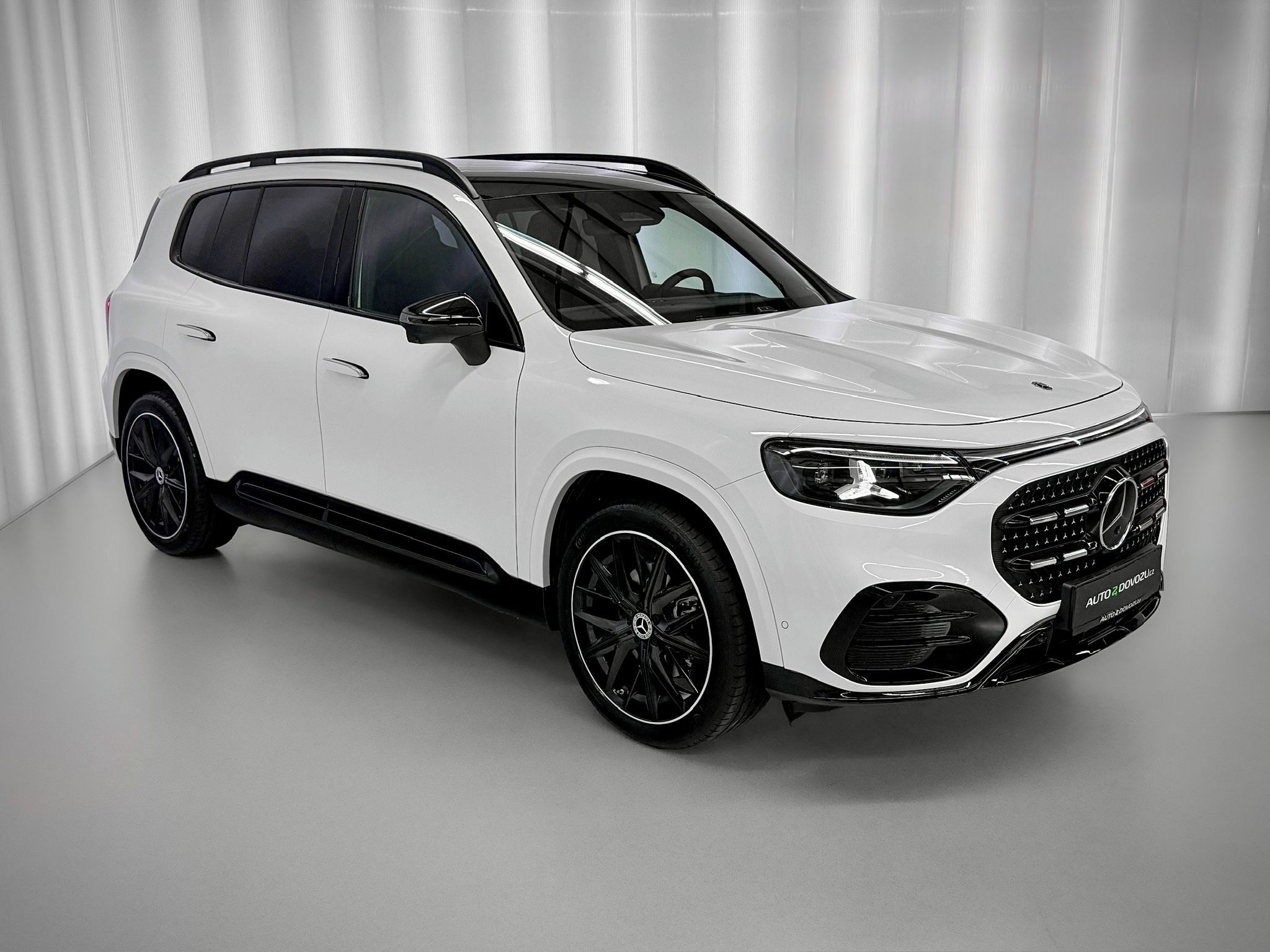 Mercedes-Benz GLB, 8G-eDCT 4MATIC AMG, PANORAMA, - fotka 3