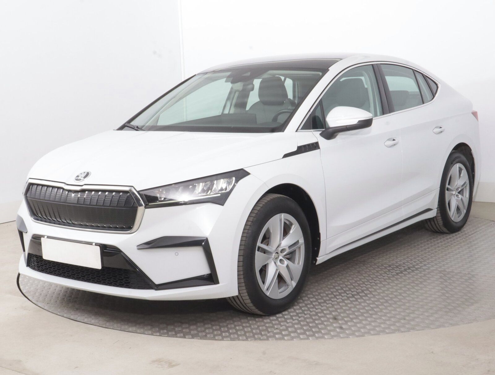 Škoda Enyaq Coupé, 60 (62 kWh), SoH 93%, Automat - fotka 2