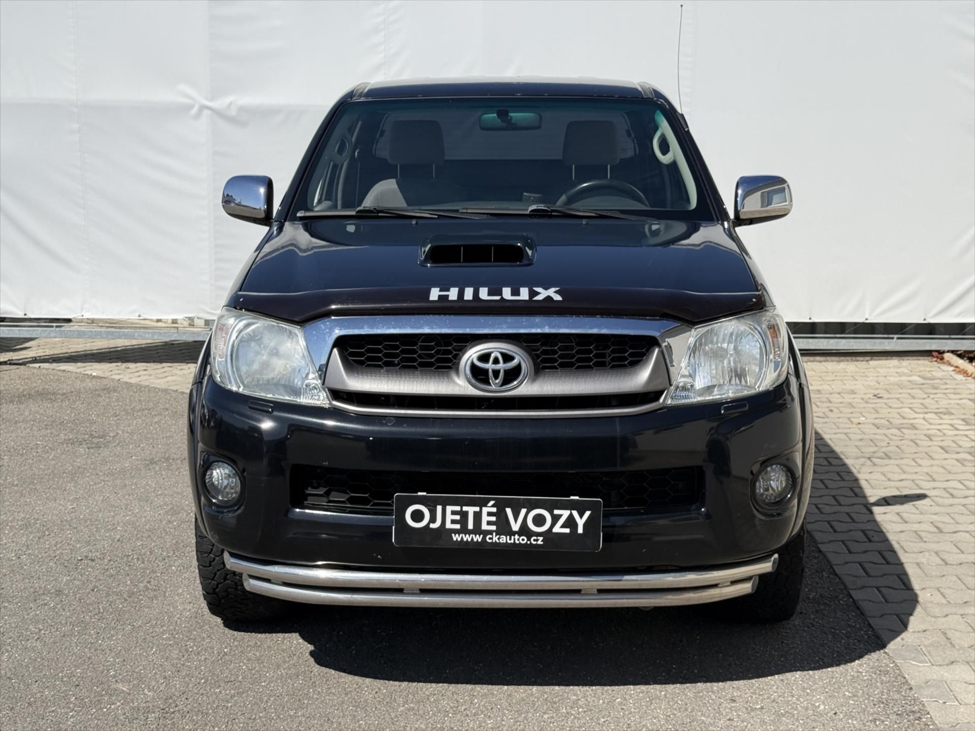 Toyota Hilux, 2,5 Extra Cab - fotka 2