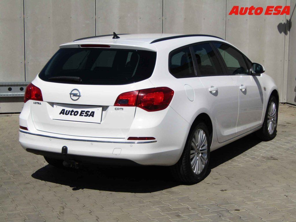 Opel Astra, 1.6 CDTi,ČR - fotka 4