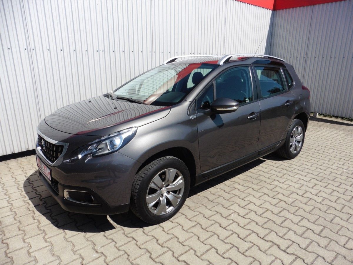 Peugeot 2008, 1,2 PureTech, Navi, 1.maj..