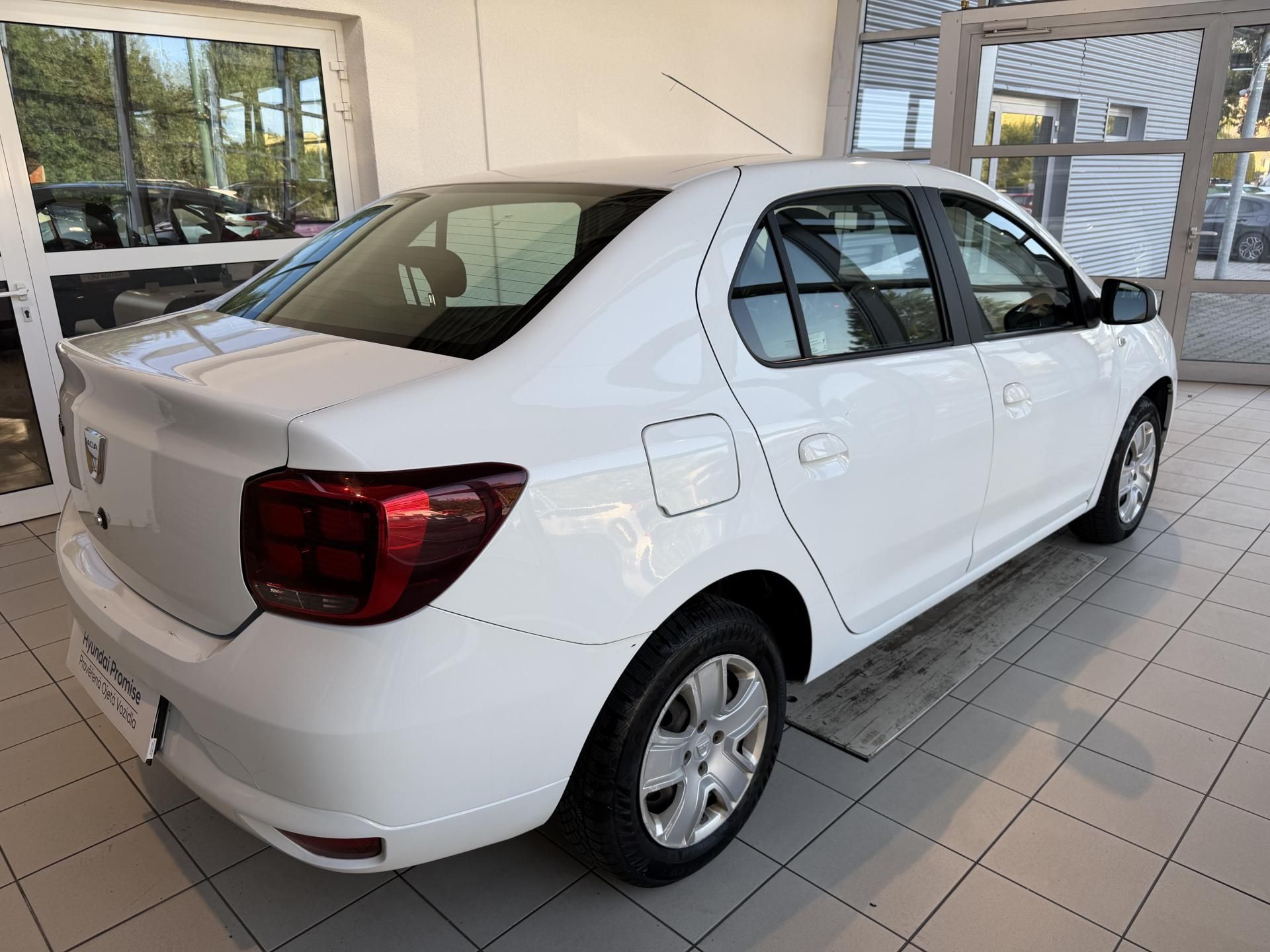 Dacia Logan, 1,2i 54kw Arctica - fotka 4