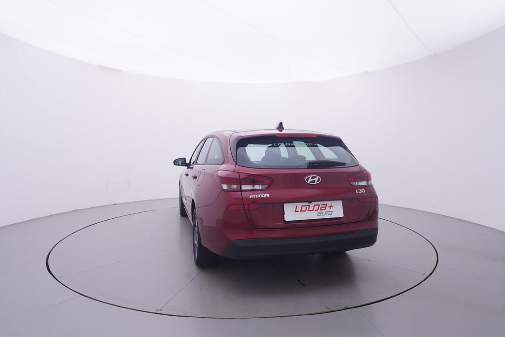 Hyundai i30, Comfort 1.0 GDI 73 kW - fotka 4