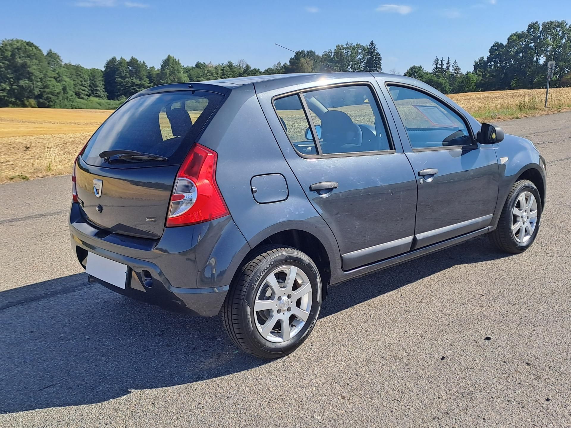 Dacia Sandero, 1.4 2xKOLA, PĚKNÝ STAV - fotka 5