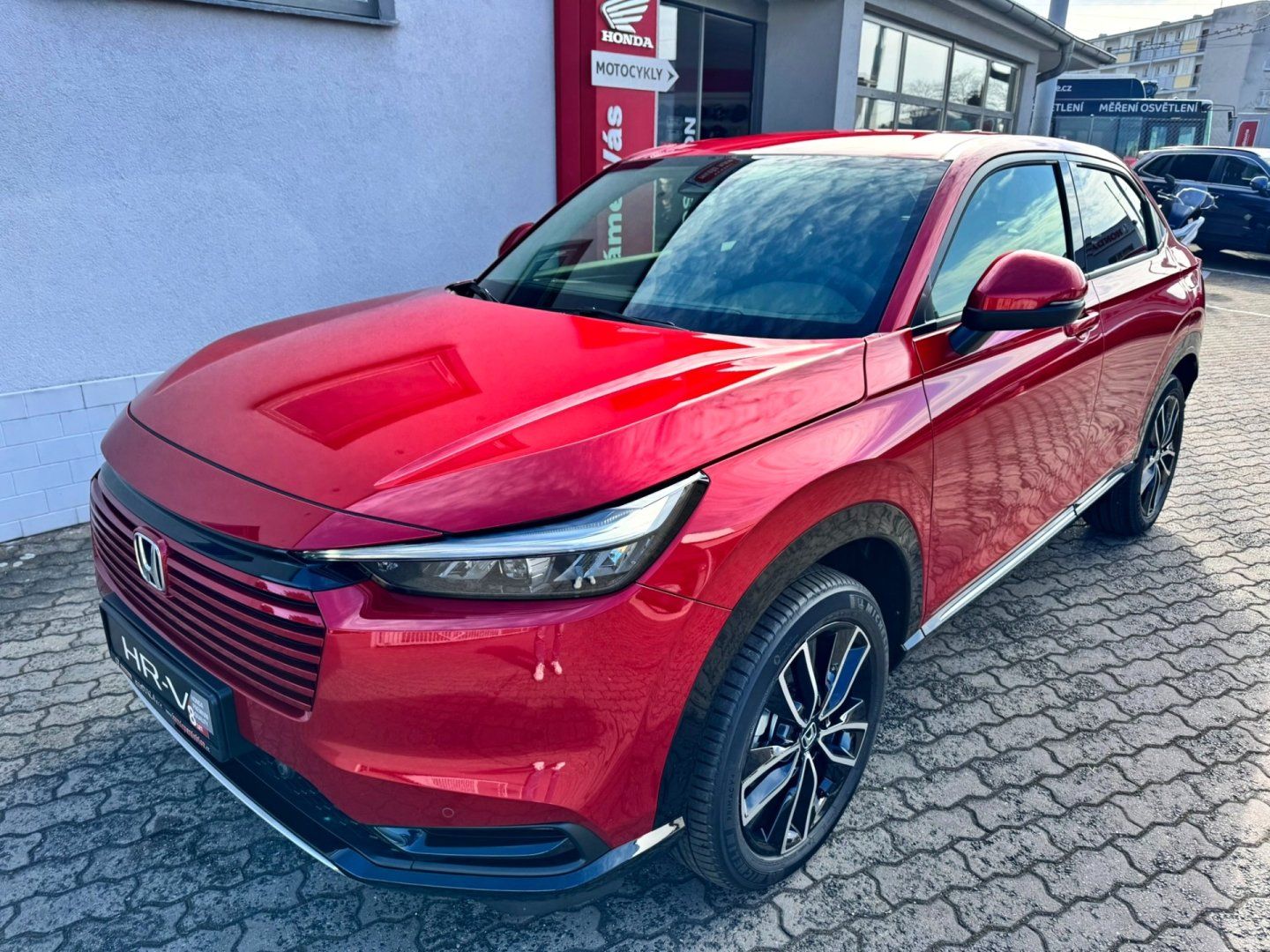 Honda HR-V, 1.5 e:HEV Advance MR27 SKLADEM - fotka 2