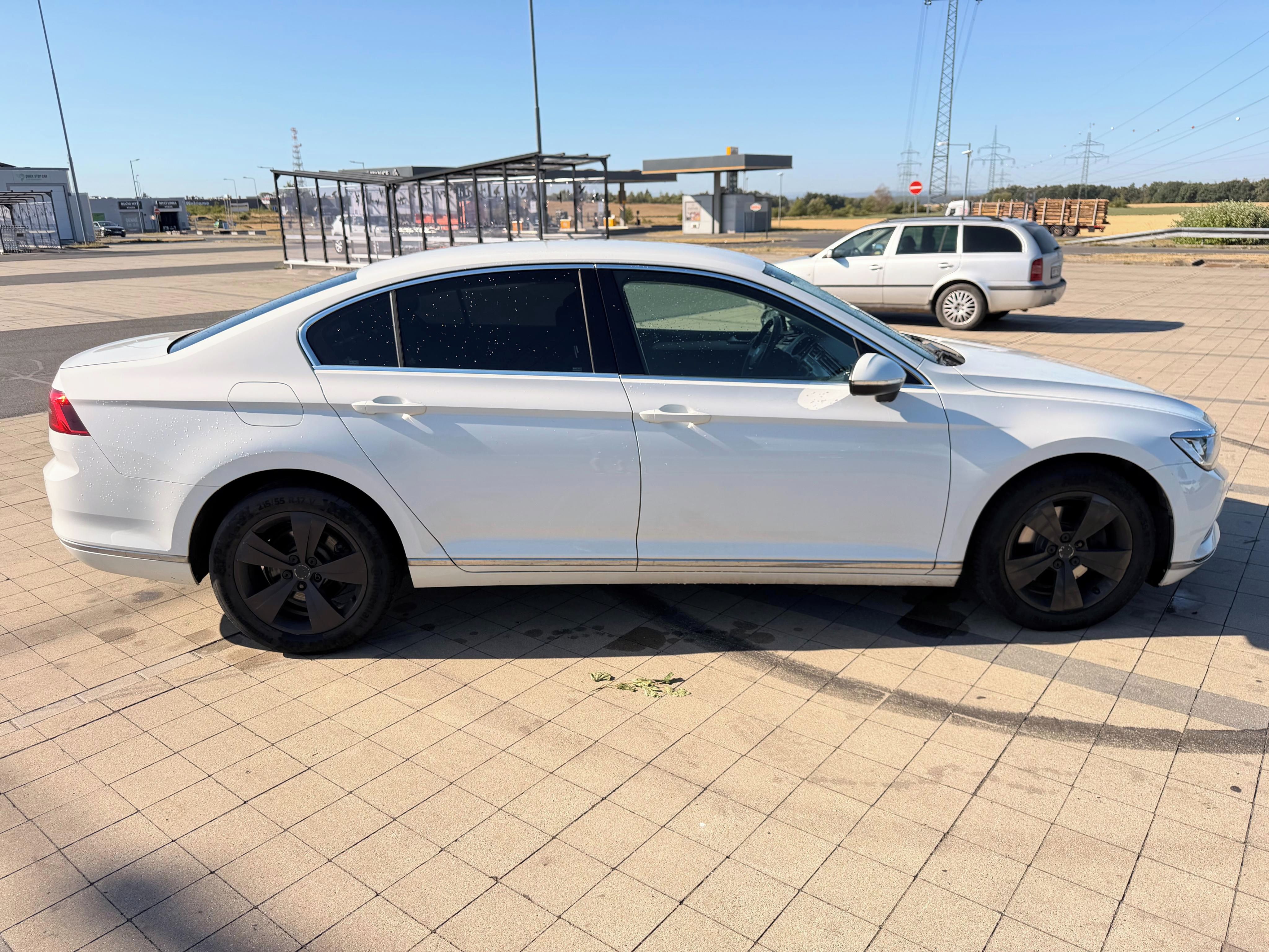 Volkswagen Passat, Volkswagen Passat 2.0 TDI DSG - fotka 4