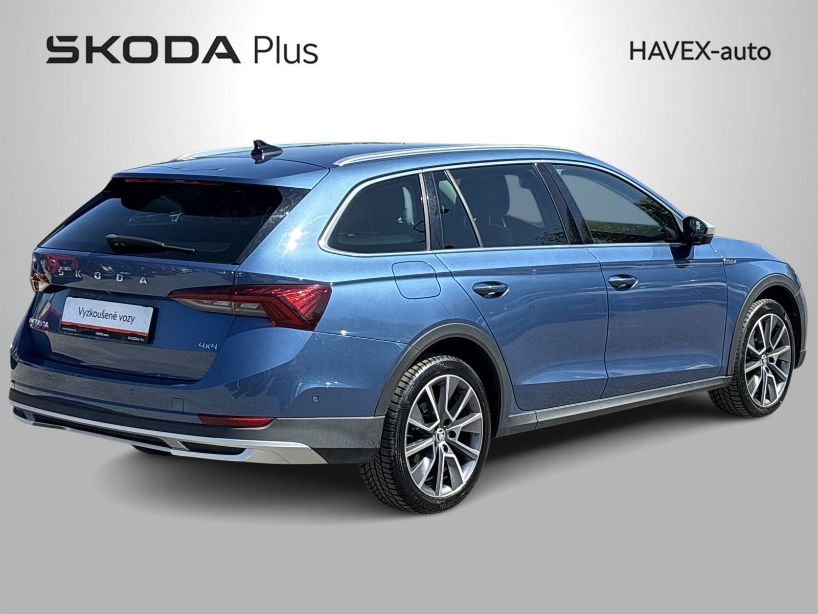 Škoda Octavia, Combi 2.0 TDI 4x4 DSG Scout - fotka 2