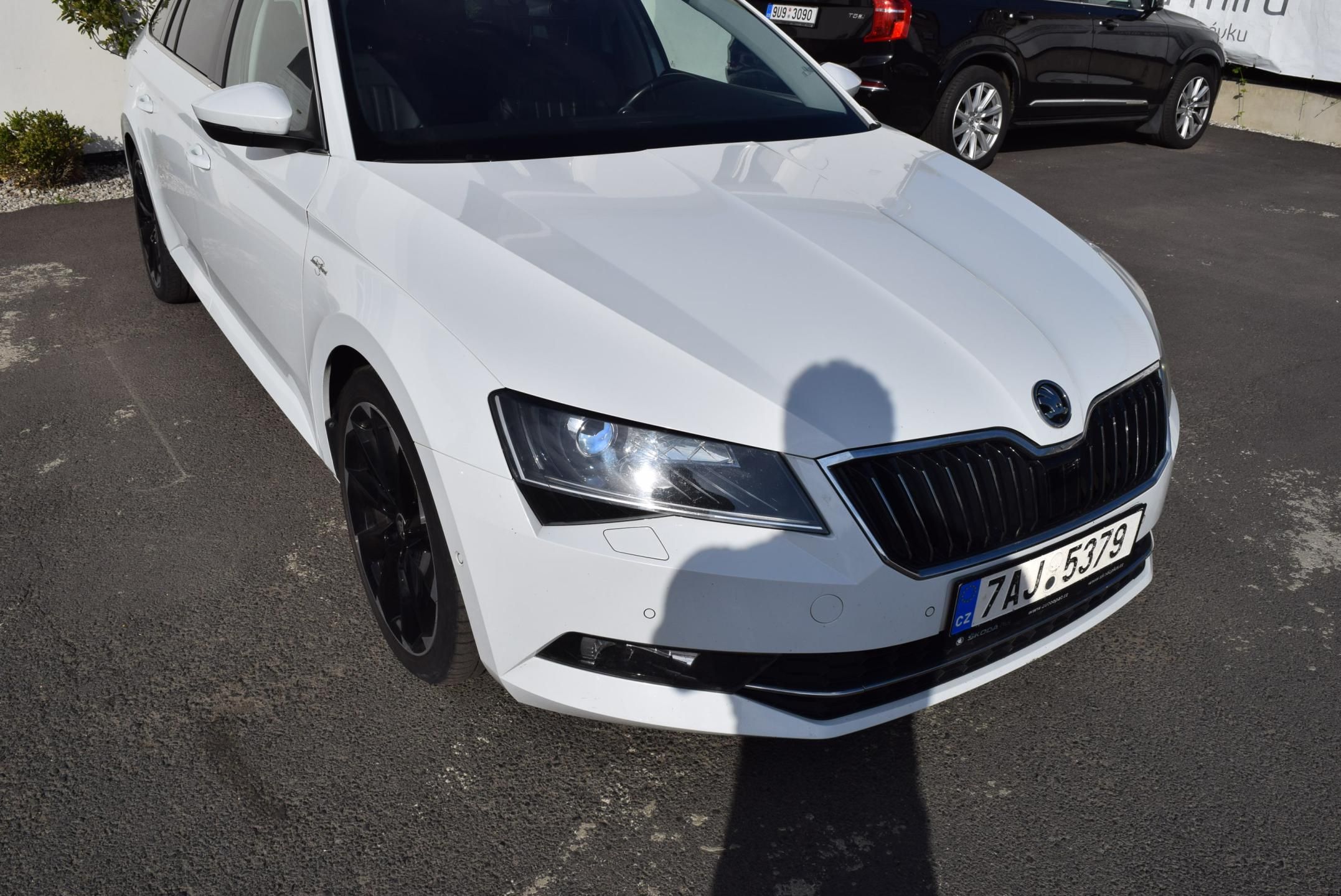 Škoda Superb, 2.0TDI 110kw 4x4 L&K DSG TAŽNÉ - fotka 4