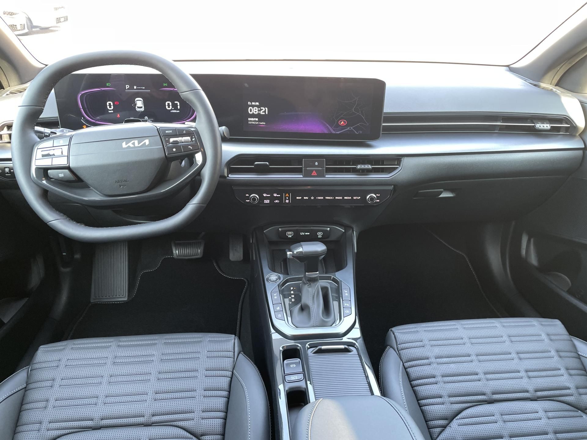 Kia XCee´d, 1,6T-GDi 7DCTOP 2027 - fotka 5