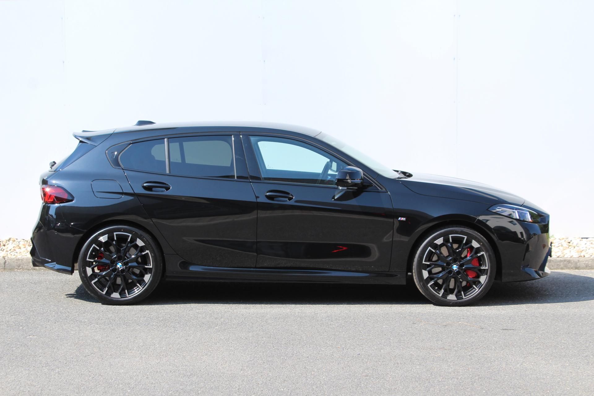BMW Řada 1, M135 xDrive - fotka 3