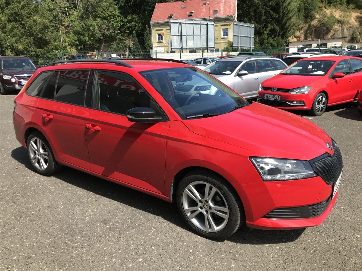 Škoda Fabia, 1,0 MPi 55kW Combi - fotka 5